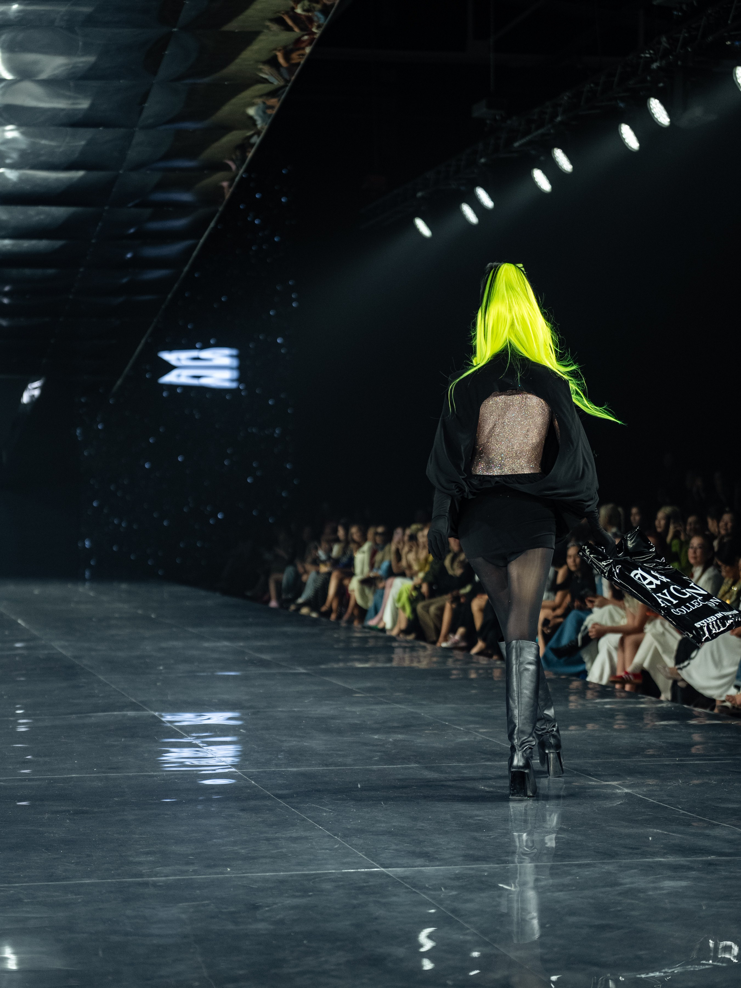 Visa Fashion Week YESYES. Сайт Алматинского НЮ АРТ, будуар и фэшн фотографа Дениса Карпенко