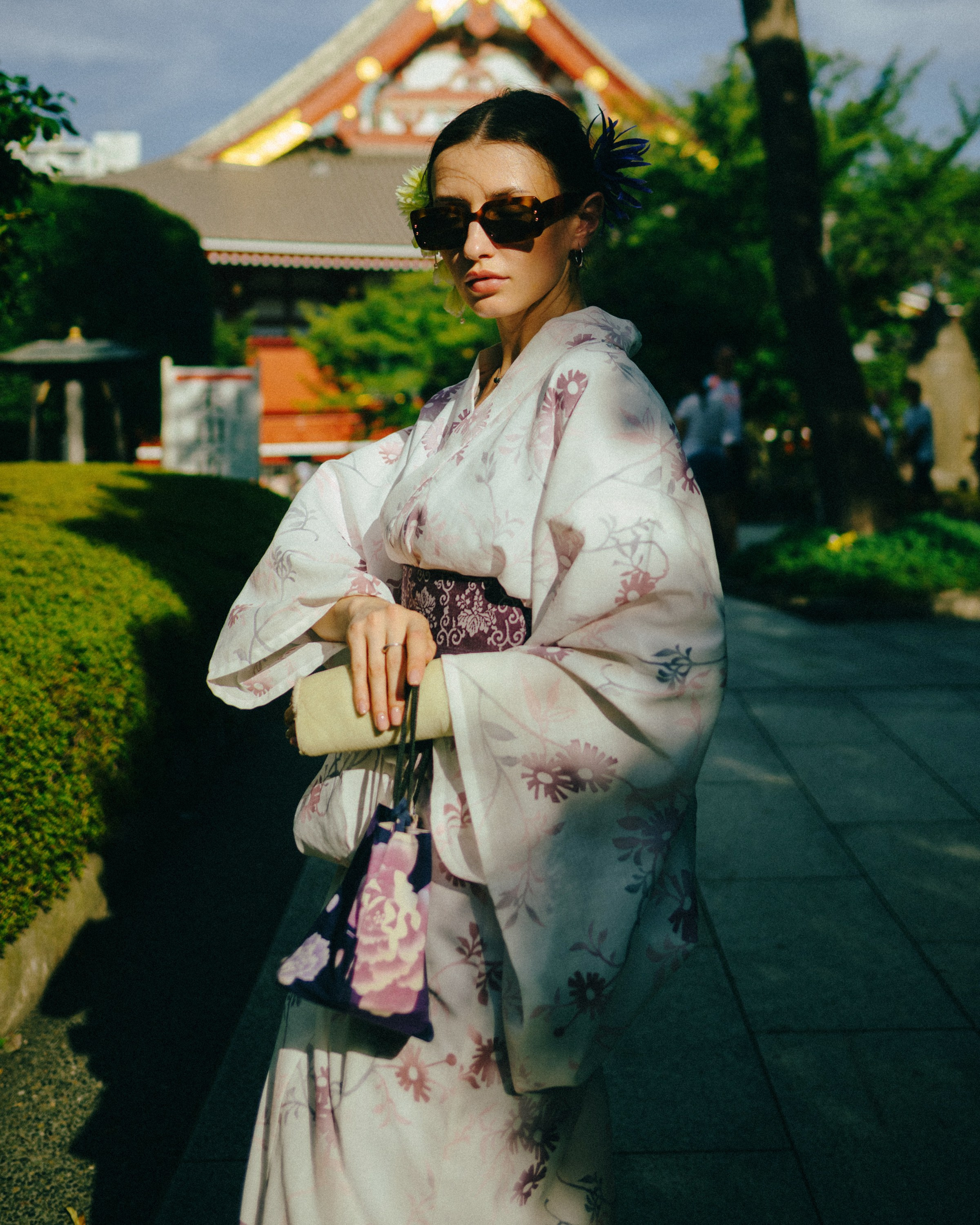 Nailya Anton and Varvara. Asakusa. Photographer in Tokyo Anatolii Ozarto