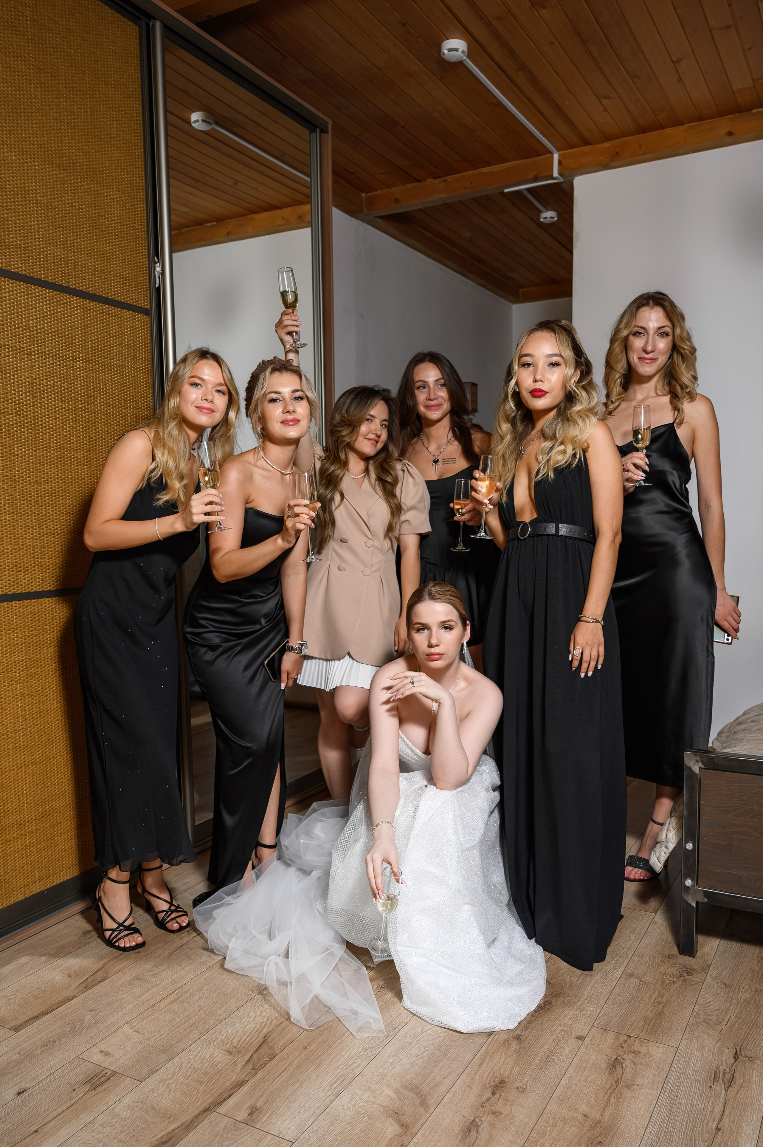 Свадебная фотосессия Банкетный зал Замок Монсоро. Свадебный фотограф Москва Юрий Кульман