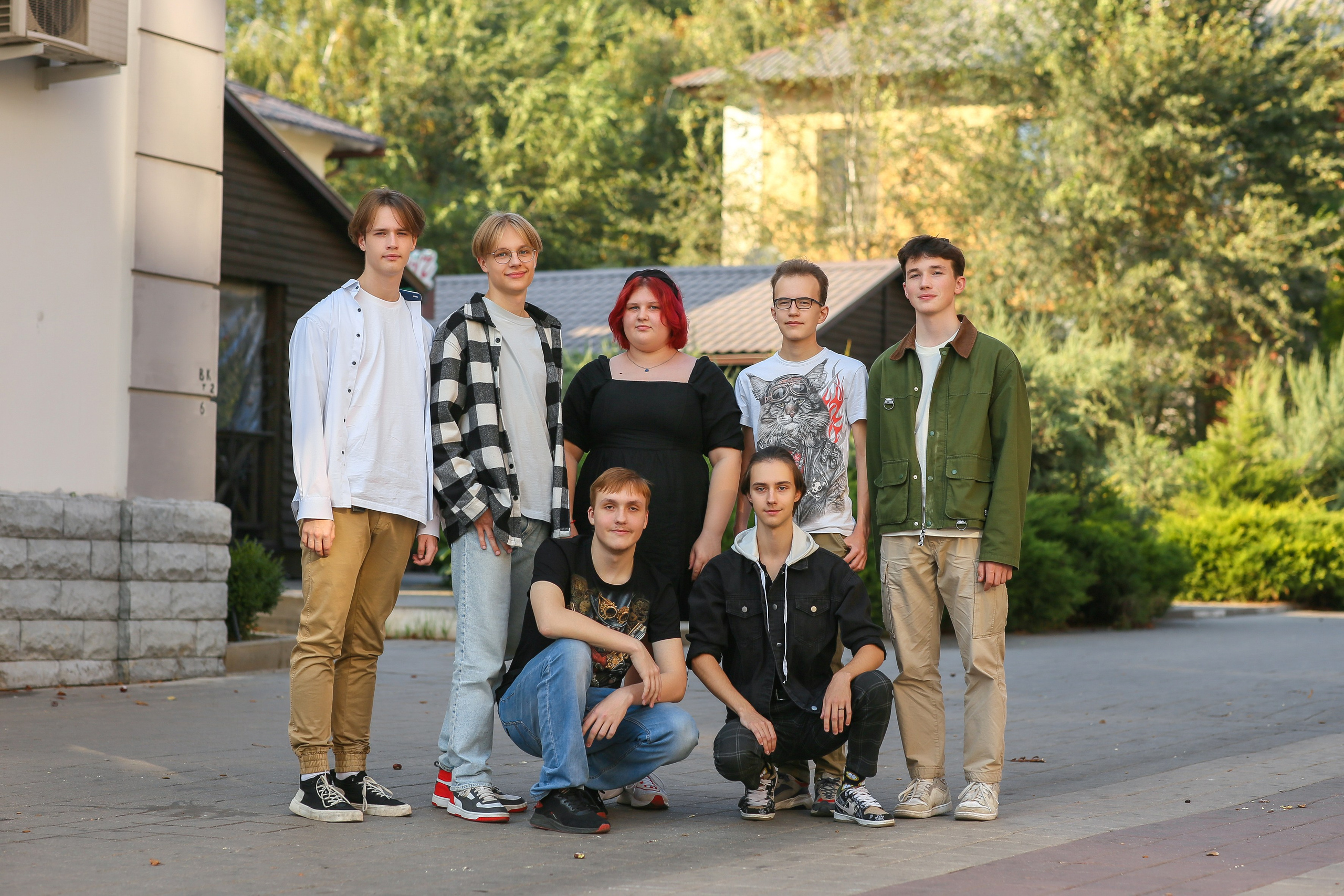 Уличная фотосессия выпускников. Школьные выпускные альбомы в Белгороде