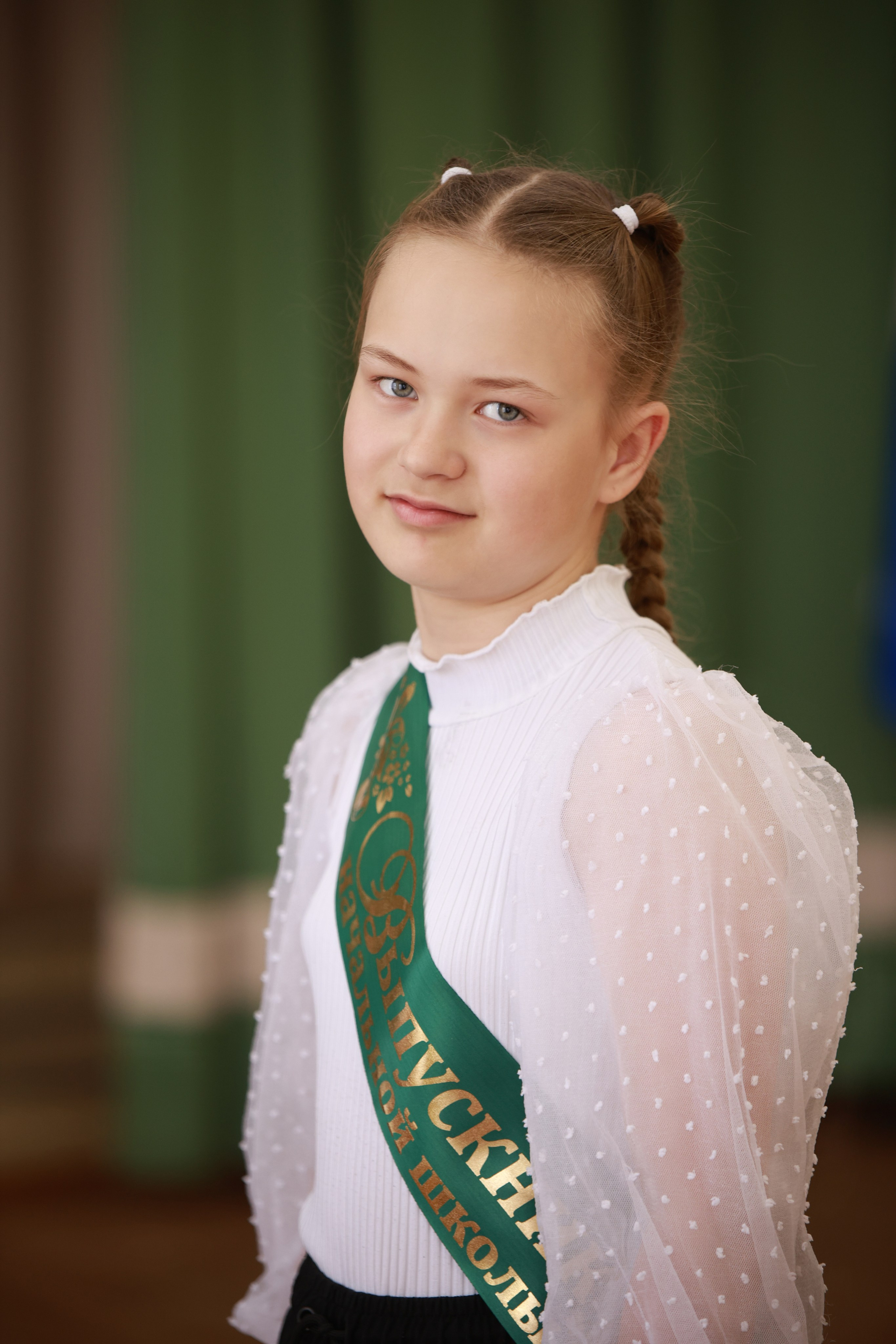 Выпускники 4 класс Школа № 2. Свадебный фотограф Михаил Александров