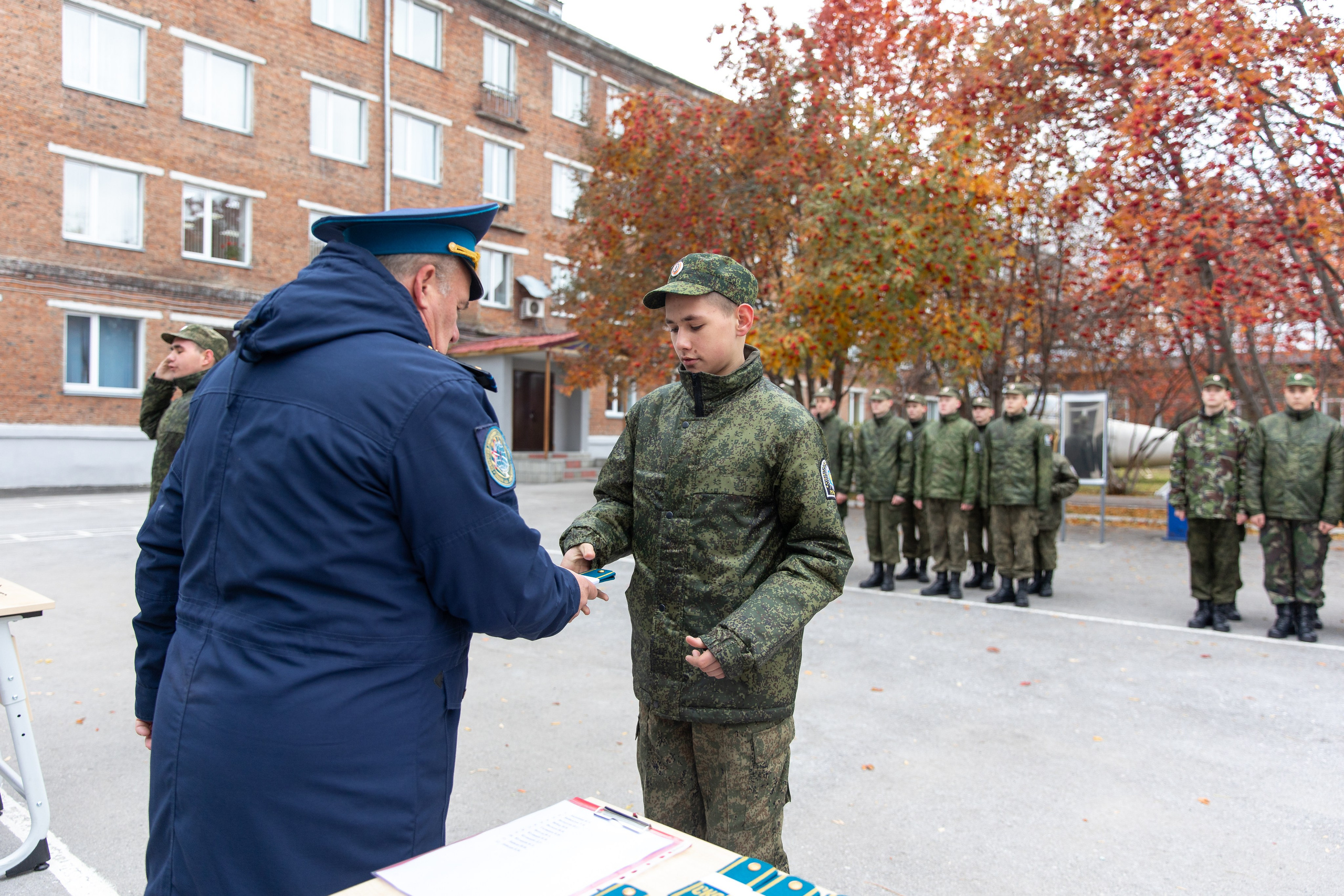 ВРУЧЕНИЕ ПОГОН. Выпускные альбомы в Новосибирске и Бердске — Андрей Жуков