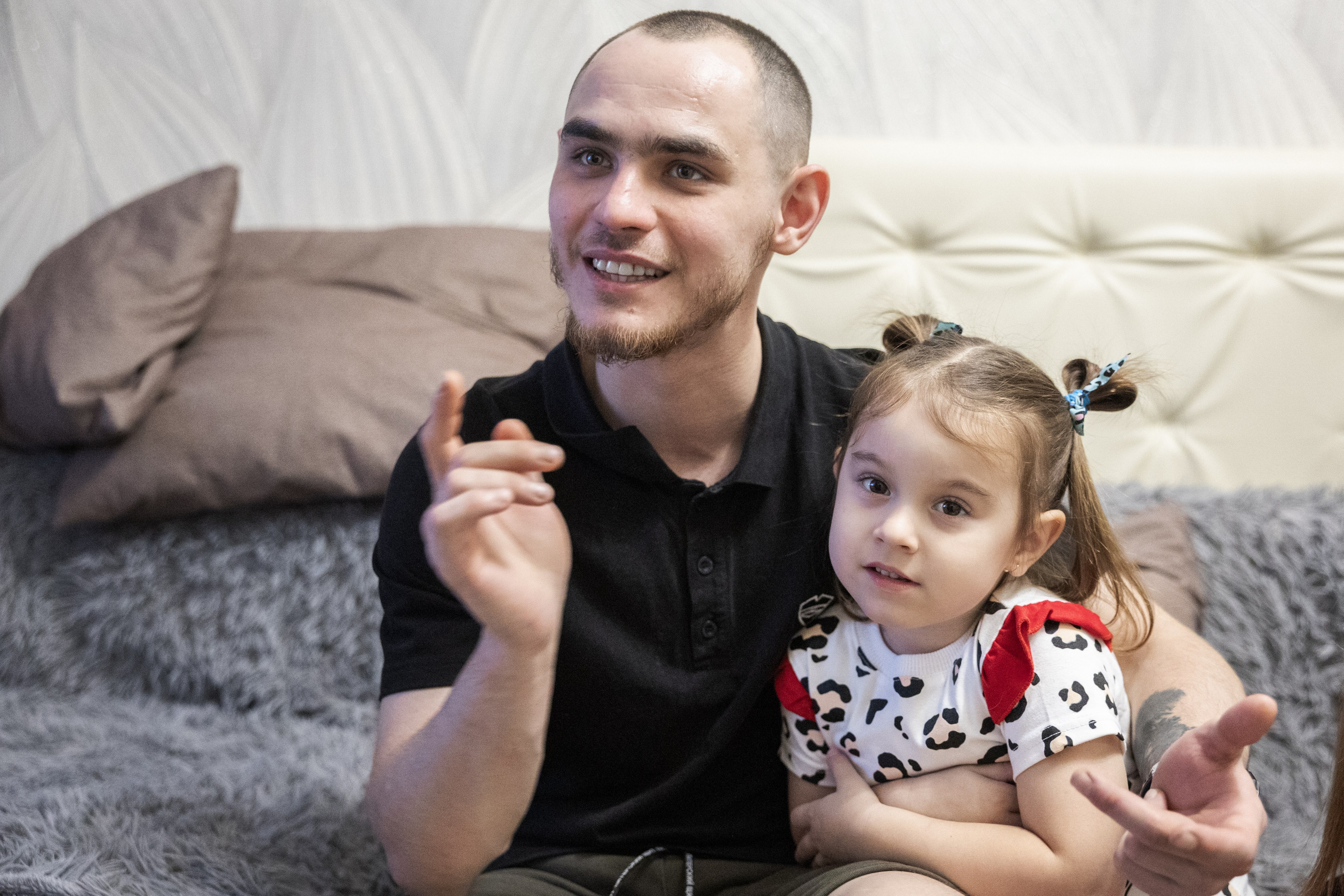 Ирина и Максим. Родители двух пар близнецов. Репортажный фотограф Наталья Лапцевич