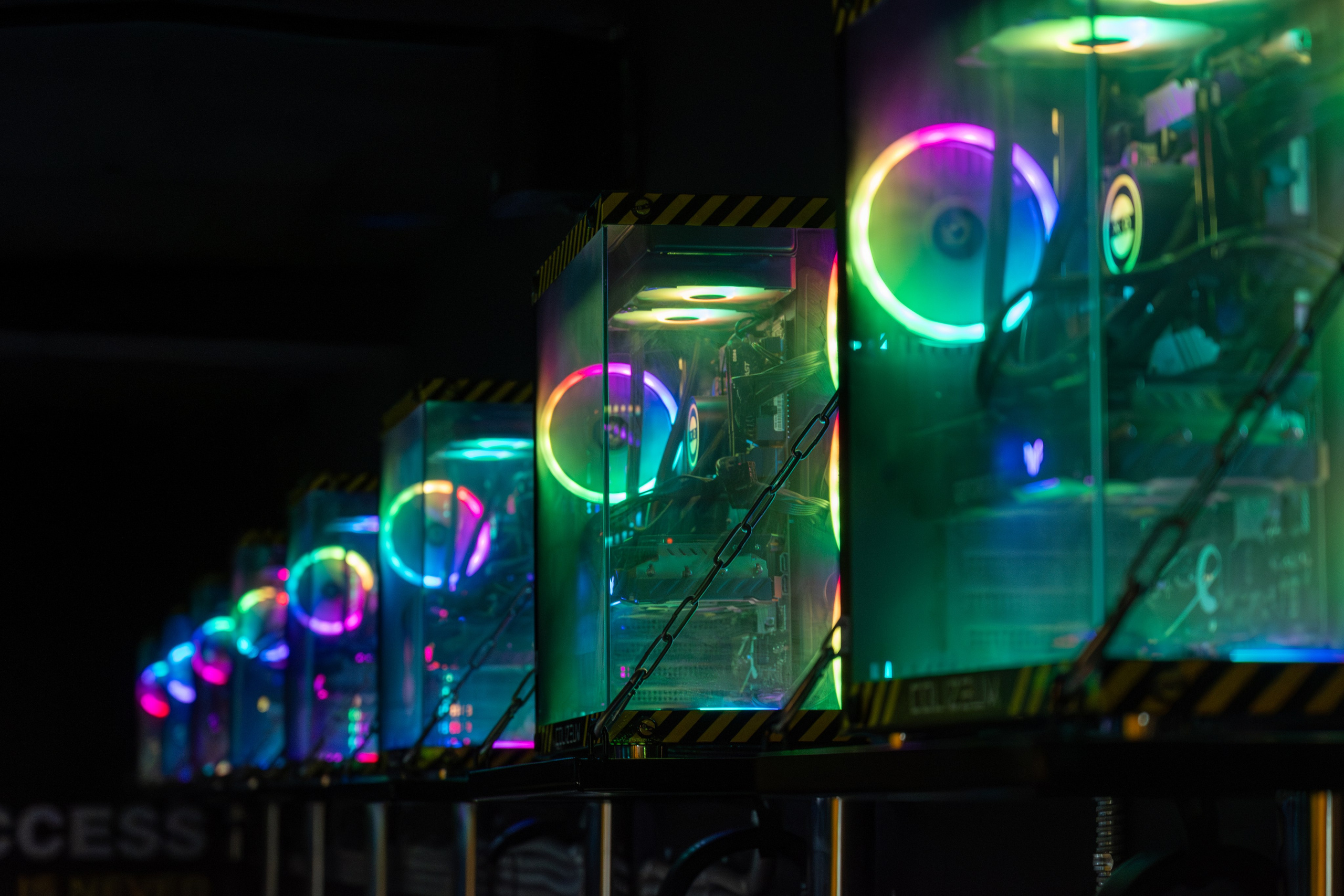 Репортаж в киберспортивном клубе Kolizeum. Фотограф мероприятий в Москве