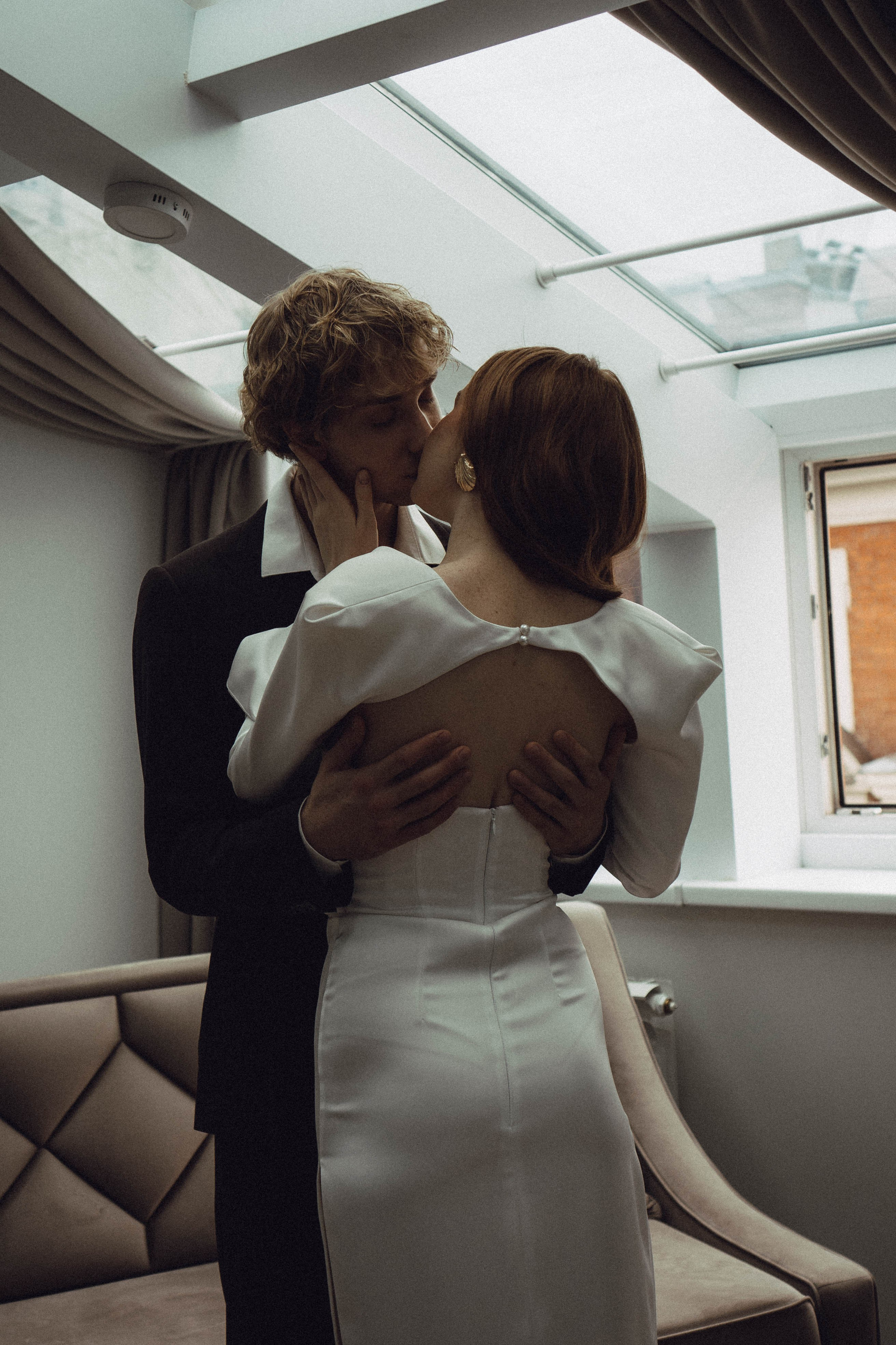 СВАДЕБНАЯ СЬЕМКА В ОТЕЛЕ. СБОРЫ ЖЕНИХА И НЕВЕСТЫ И ТАКЖЕ ТОР И ПОДГОТОВКА К ПРОГУЛКЕ. Профессиональный фотограф, Санкт-Петербург — Виктория Богомолова