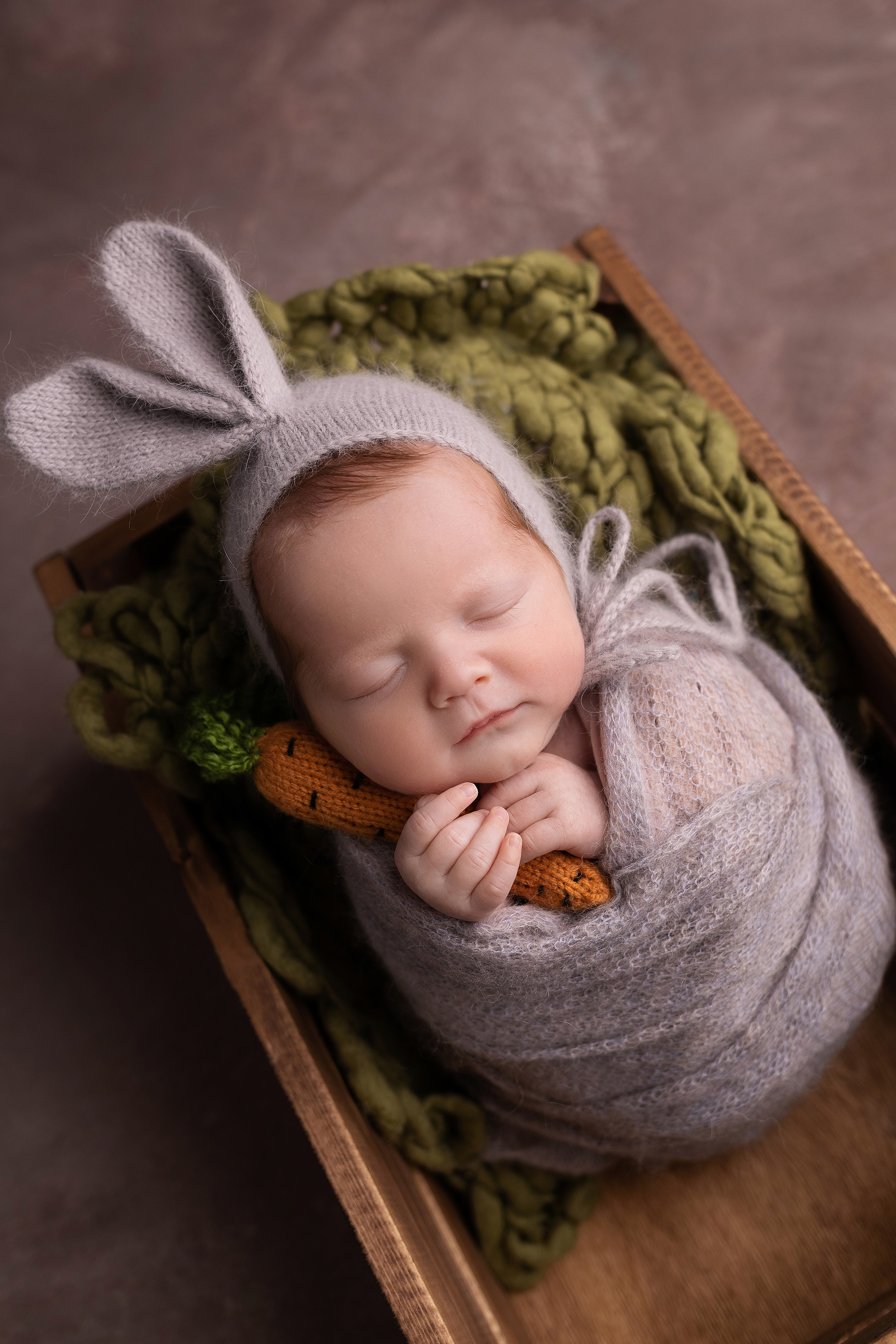 Классическая фотосессия малыша. Фотограф новорожденных малышей в Омске и Омской области Эльвира Камаева