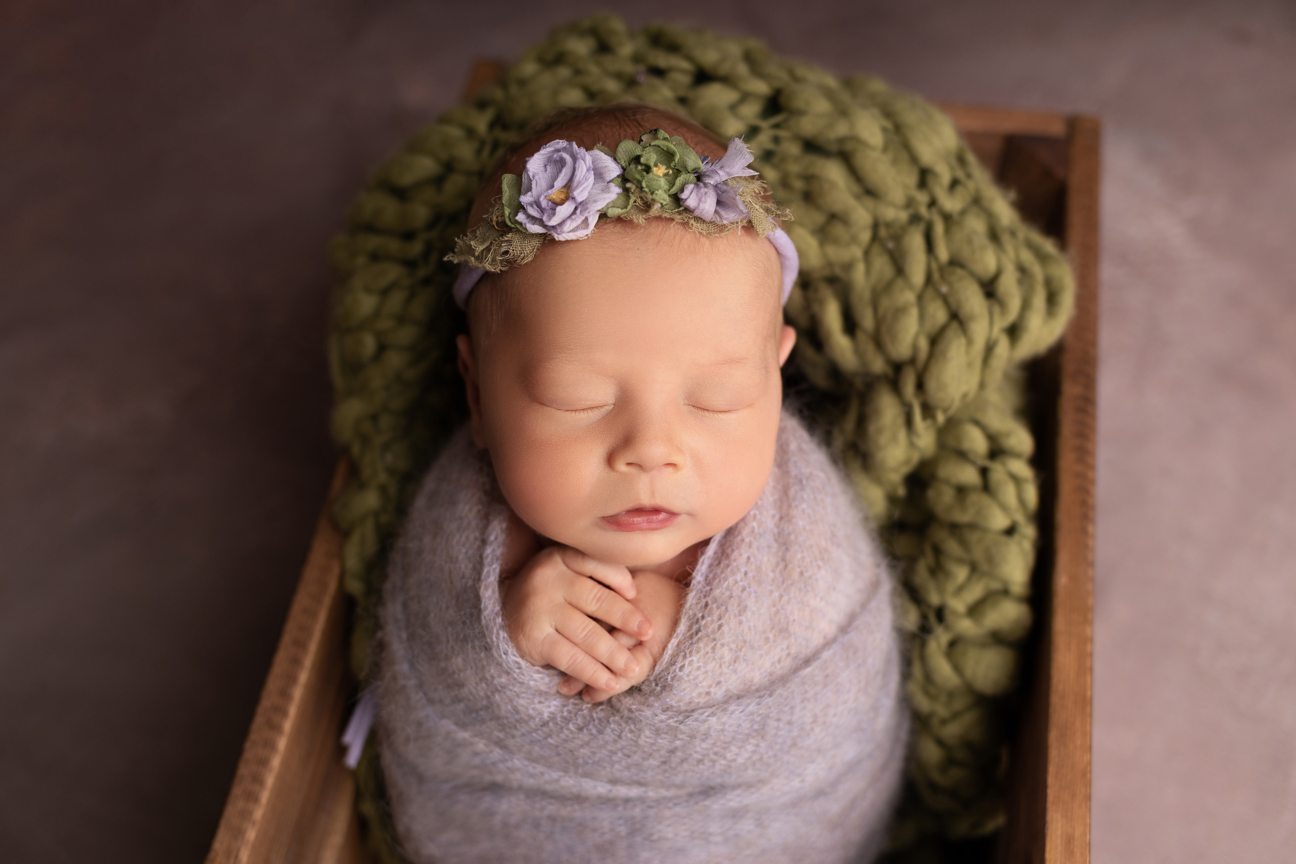 Классическая фотосессия малыша. Фотограф новорожденных малышей в Омске и Омской области Эльвира Камаева