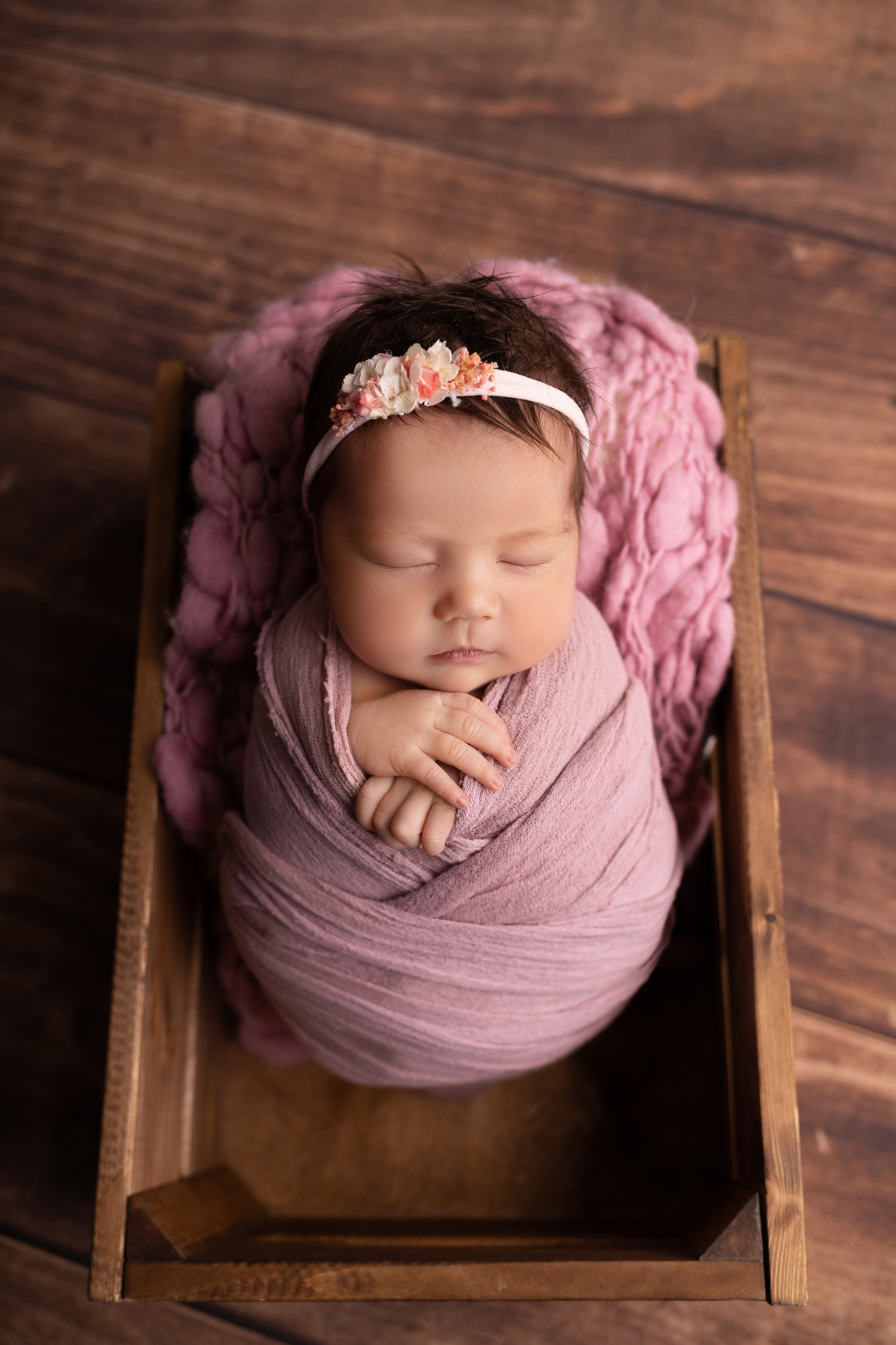 Классическая фотосессия малыша. Фотограф новорожденных малышей в Омске и Омской области Эльвира Камаева