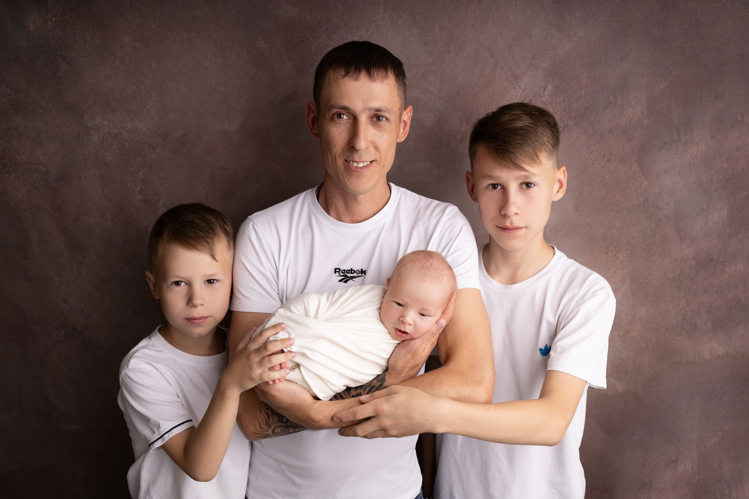 Семейные кадры от Elvira Kamaeva. Фотограф новорожденных малышей в Омске и Омской области Эльвира Камаева