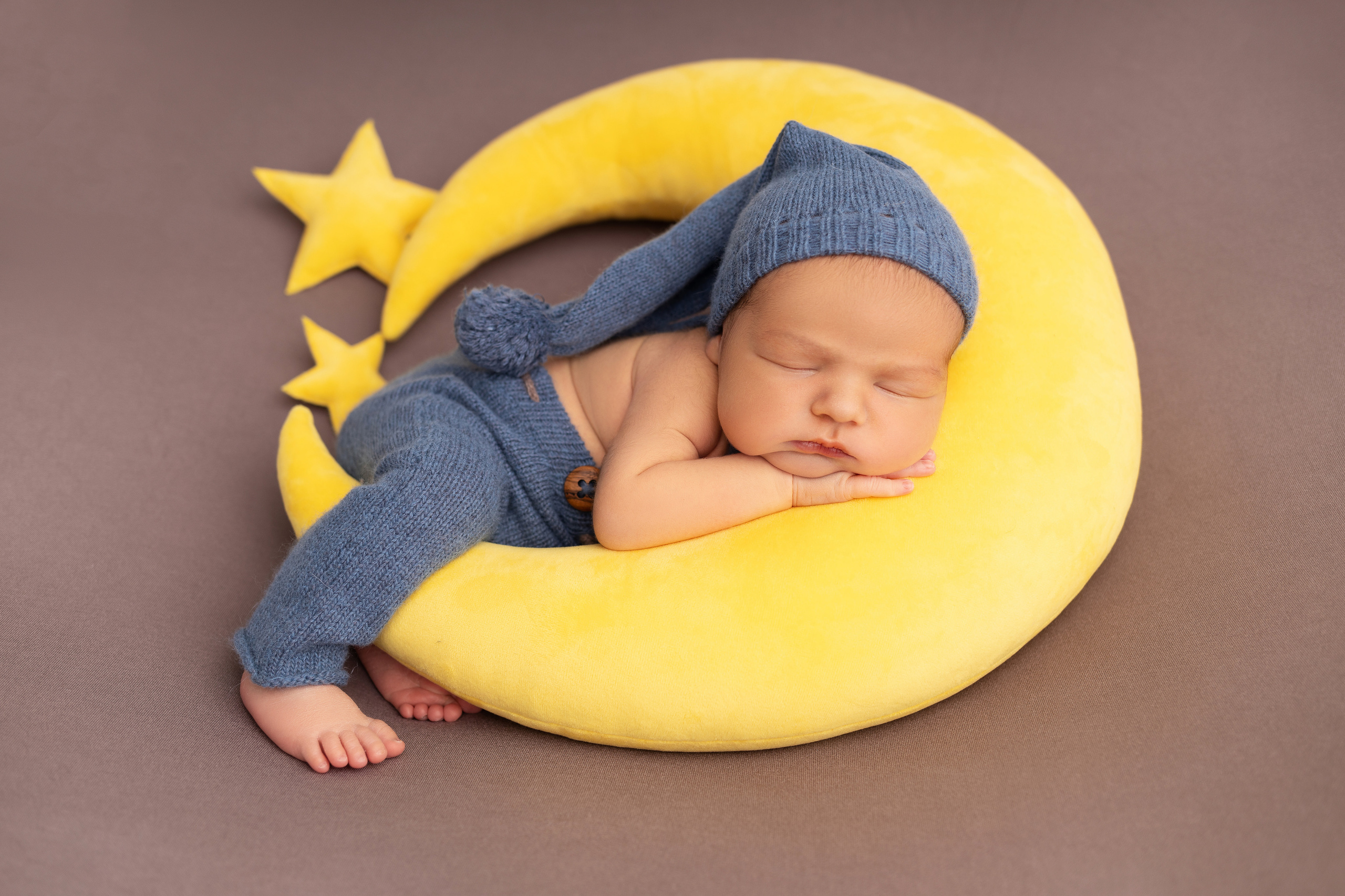 Классическая фотосессия малыша. Фотограф новорожденных малышей в Омске и Омской области Эльвира Камаева