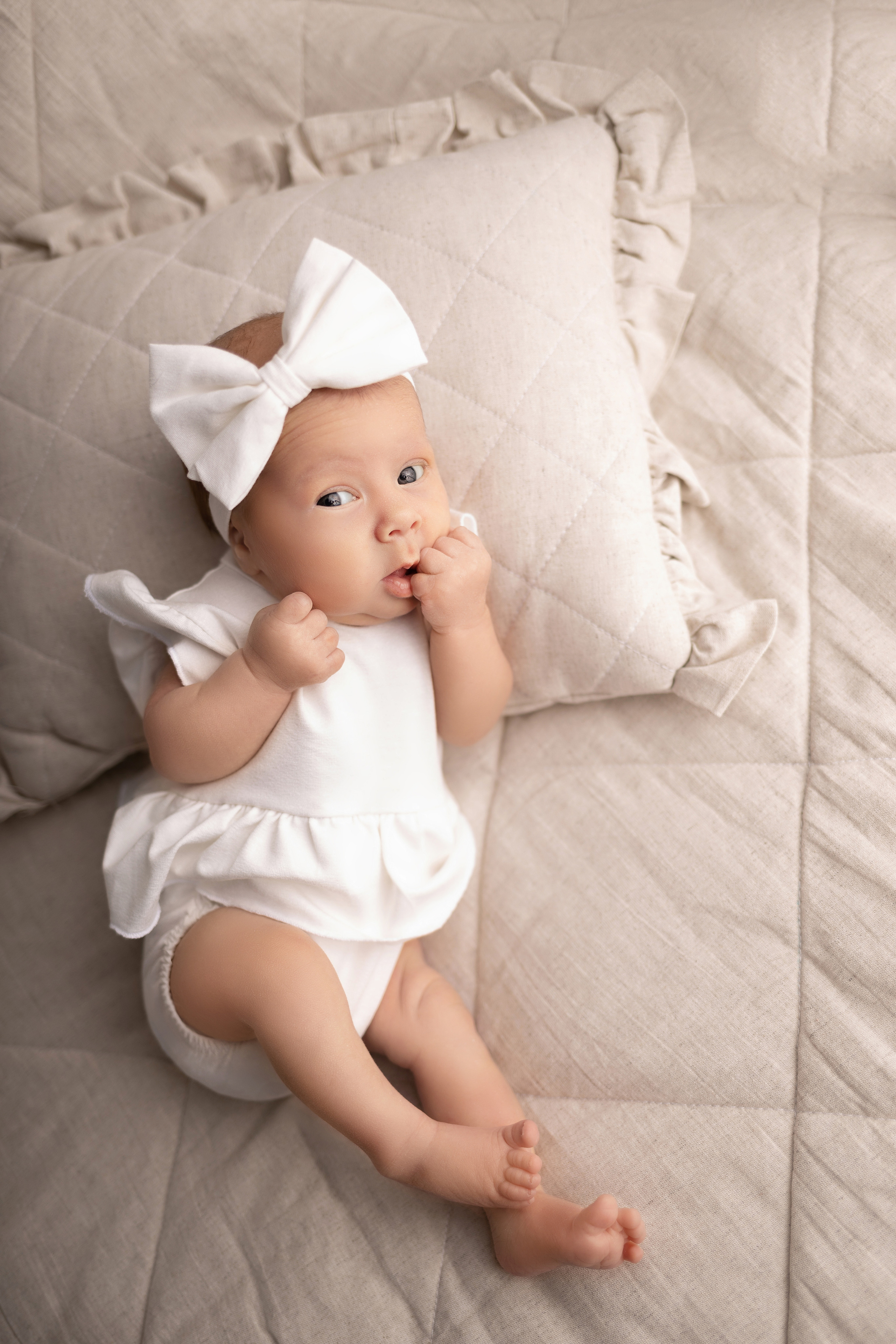 Newborn съемка в стиле Лайф. Фотограф новорожденных малышей в Омске и Омской области Эльвира Камаева