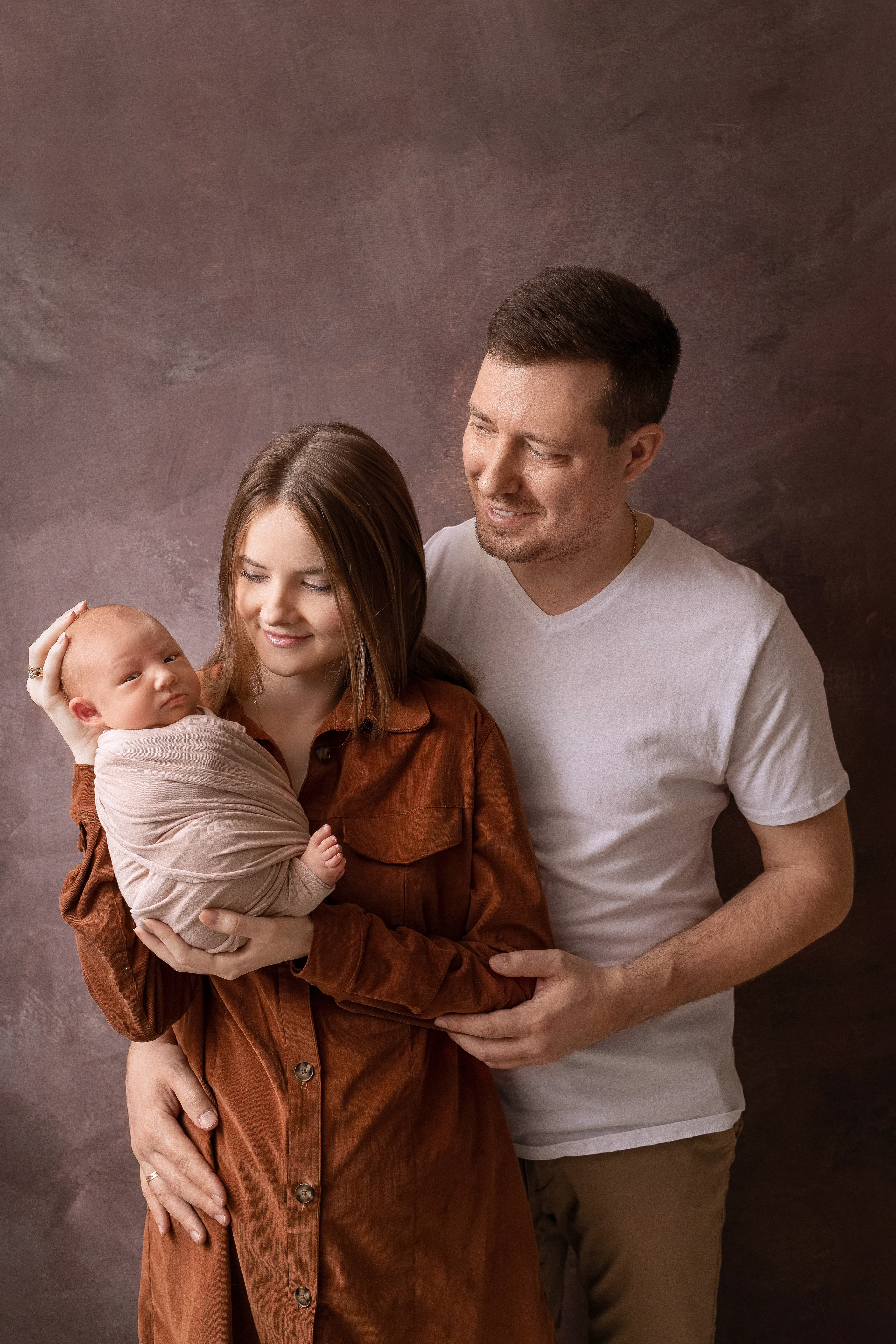 Семейные кадры от Elvira Kamaeva. Фотограф новорожденных малышей в Омске и Омской области Эльвира Камаева