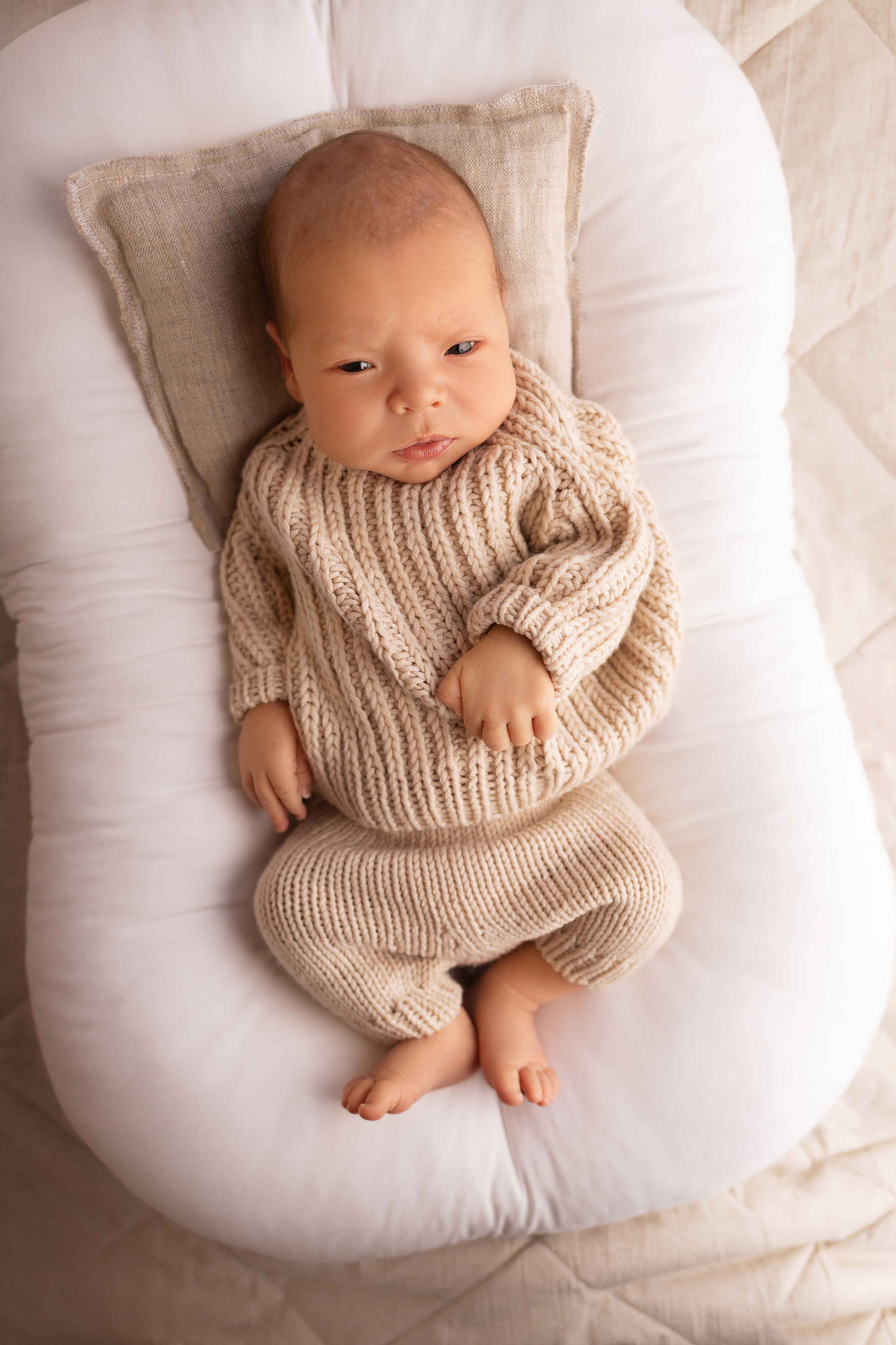 Newborn съемка в стиле Лайф. Фотограф новорожденных малышей в Омске и Омской области Эльвира Камаева