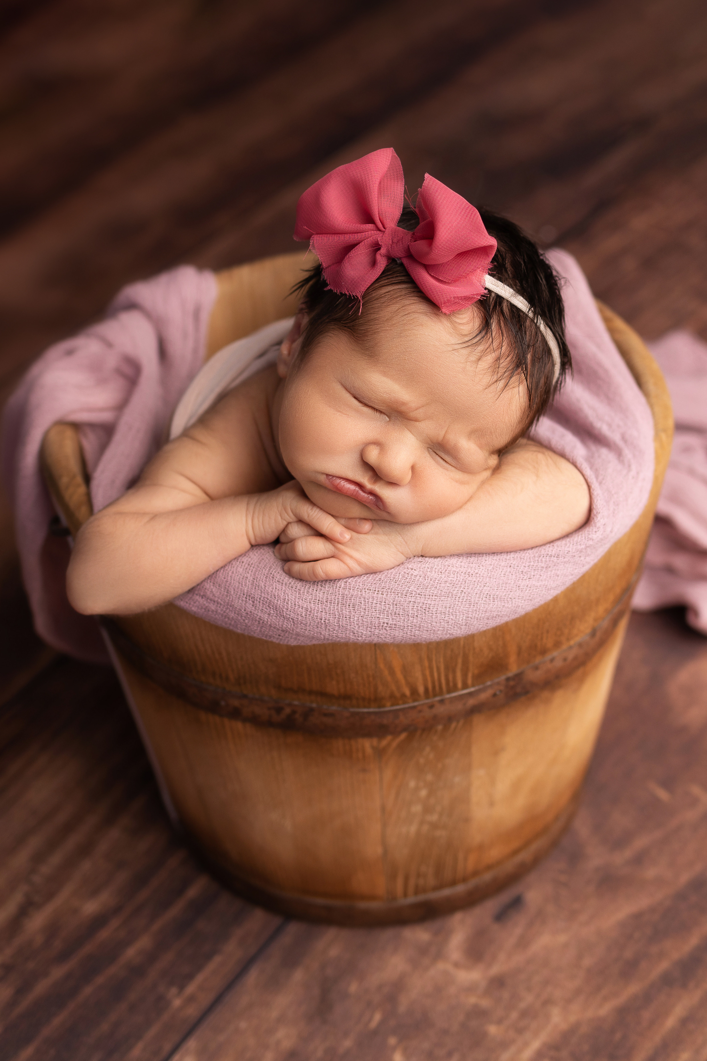 Классическая фотосессия малыша. Фотограф новорожденных малышей в Омске и Омской области Эльвира Камаева
