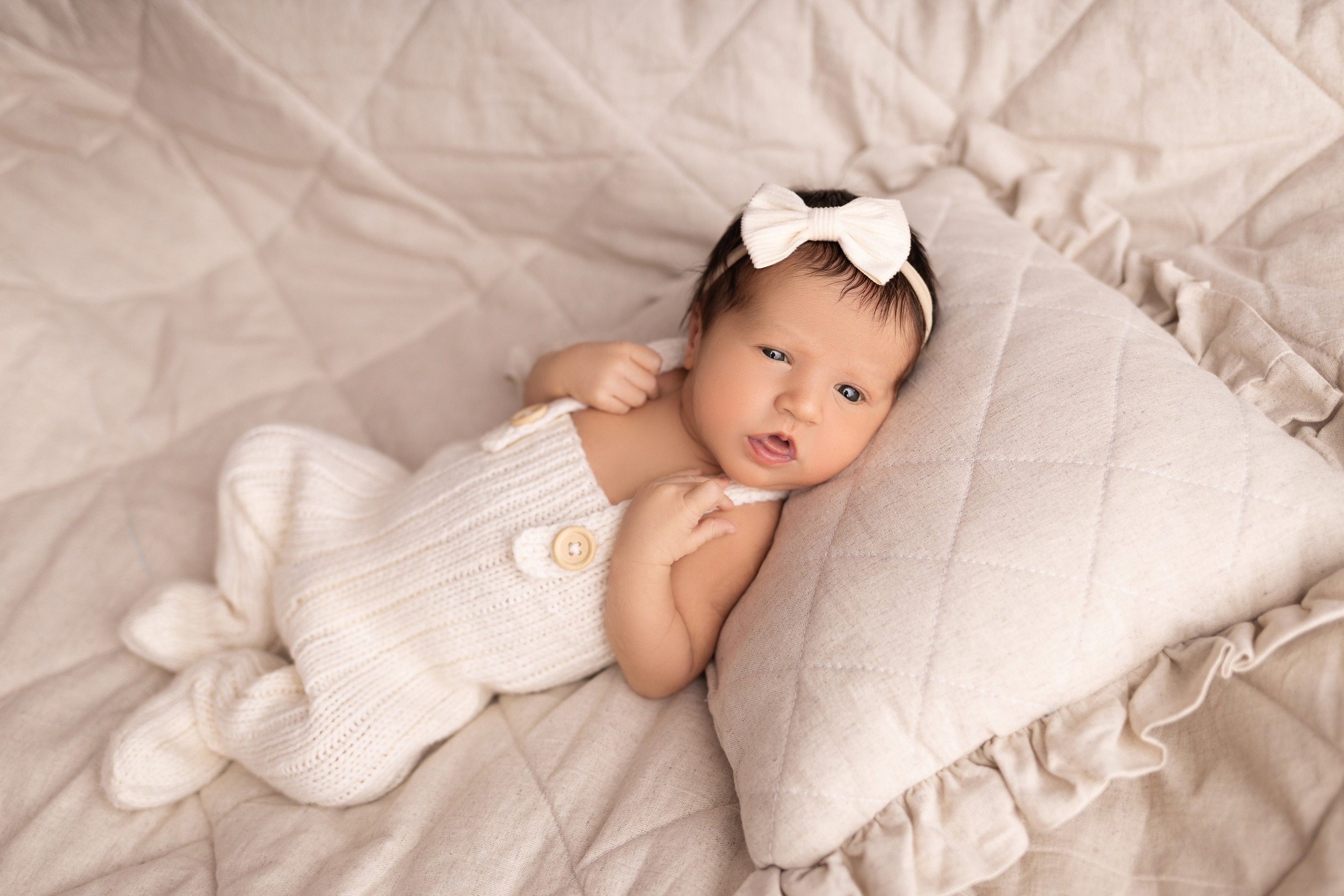 Newborn съемка в стиле Лайф. Фотограф новорожденных малышей в Омске и Омской области Эльвира Камаева