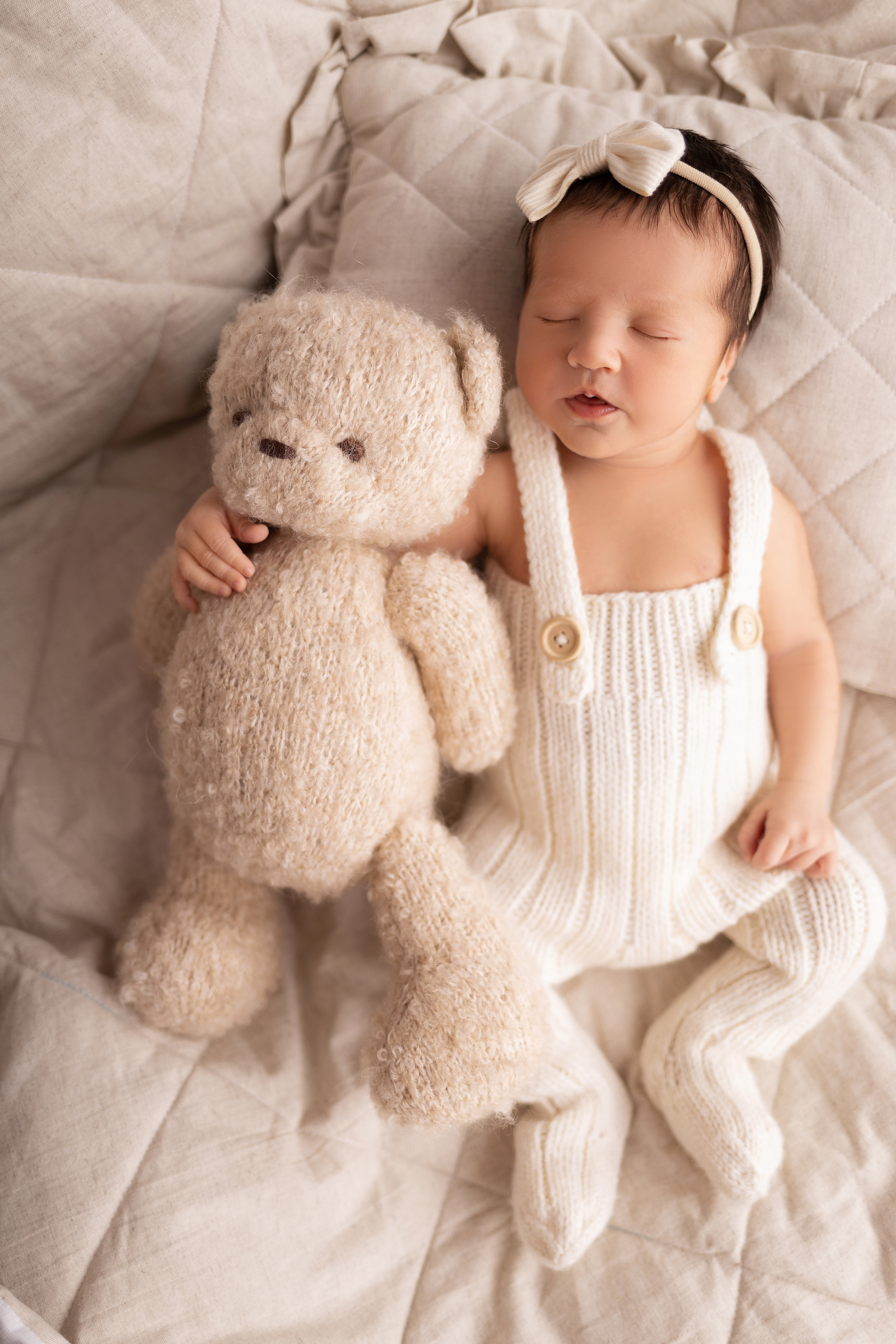 Newborn съемка в стиле Лайф. Фотограф новорожденных малышей в Омске и Омской области Эльвира Камаева