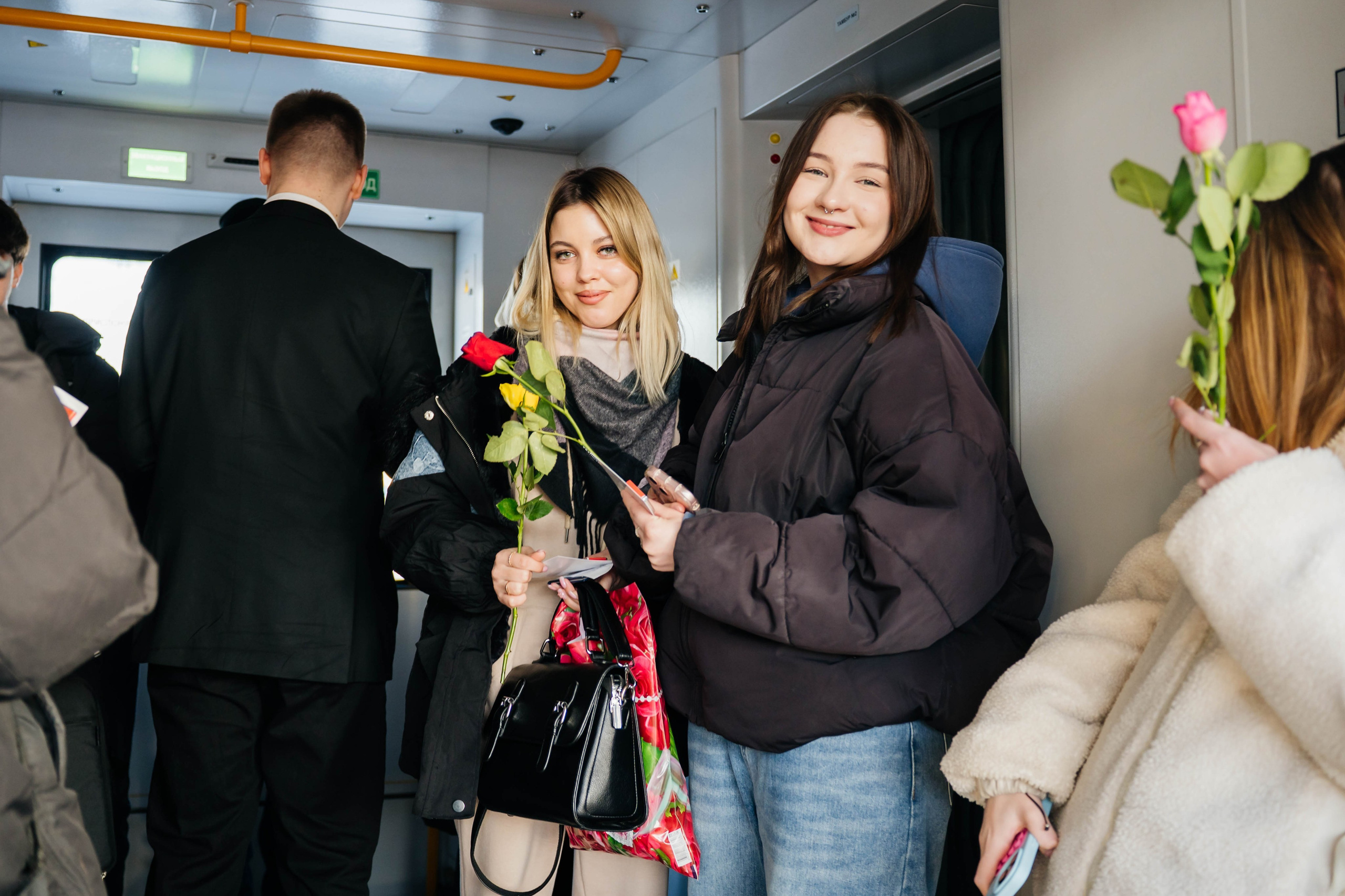 8 марта с РЖД. Видеограф и Фотограф в Челябинске Ксения и Владимир Рюмины