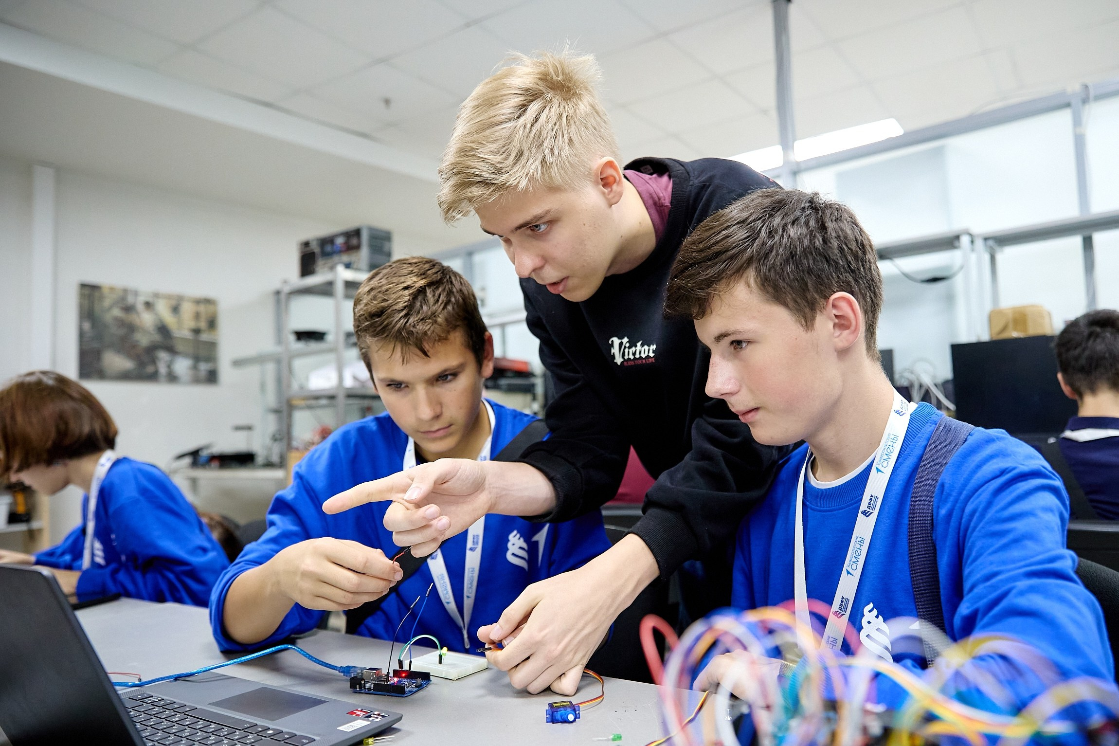 Университетские смены 2025. Репортажный и студийный фотограф во Владивостоке Дударева Софья