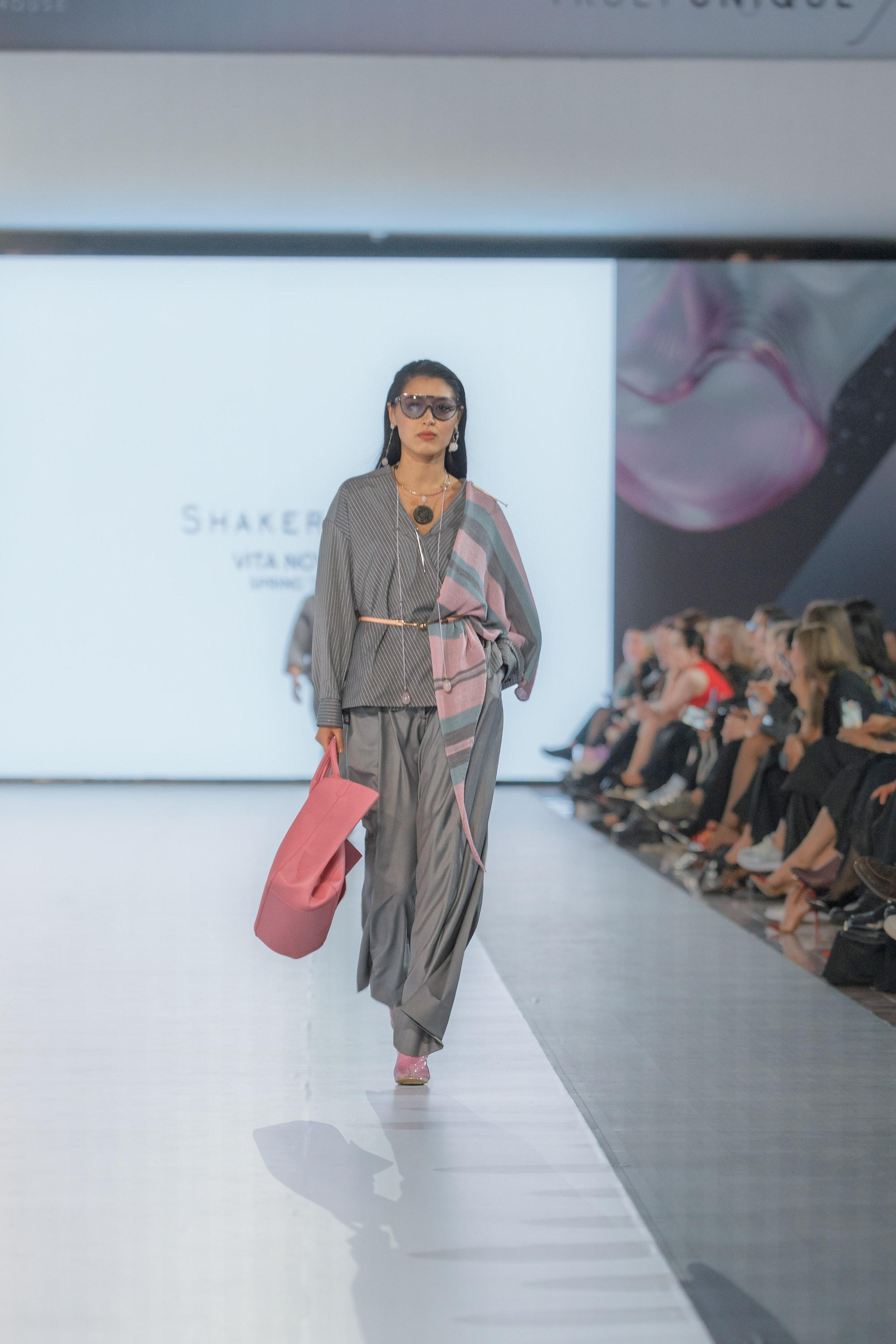 Shakerbay Vita Nova. Сайт Алматинского НЮ АРТ, будуар и фэшн фотографа Дениса Карпенко