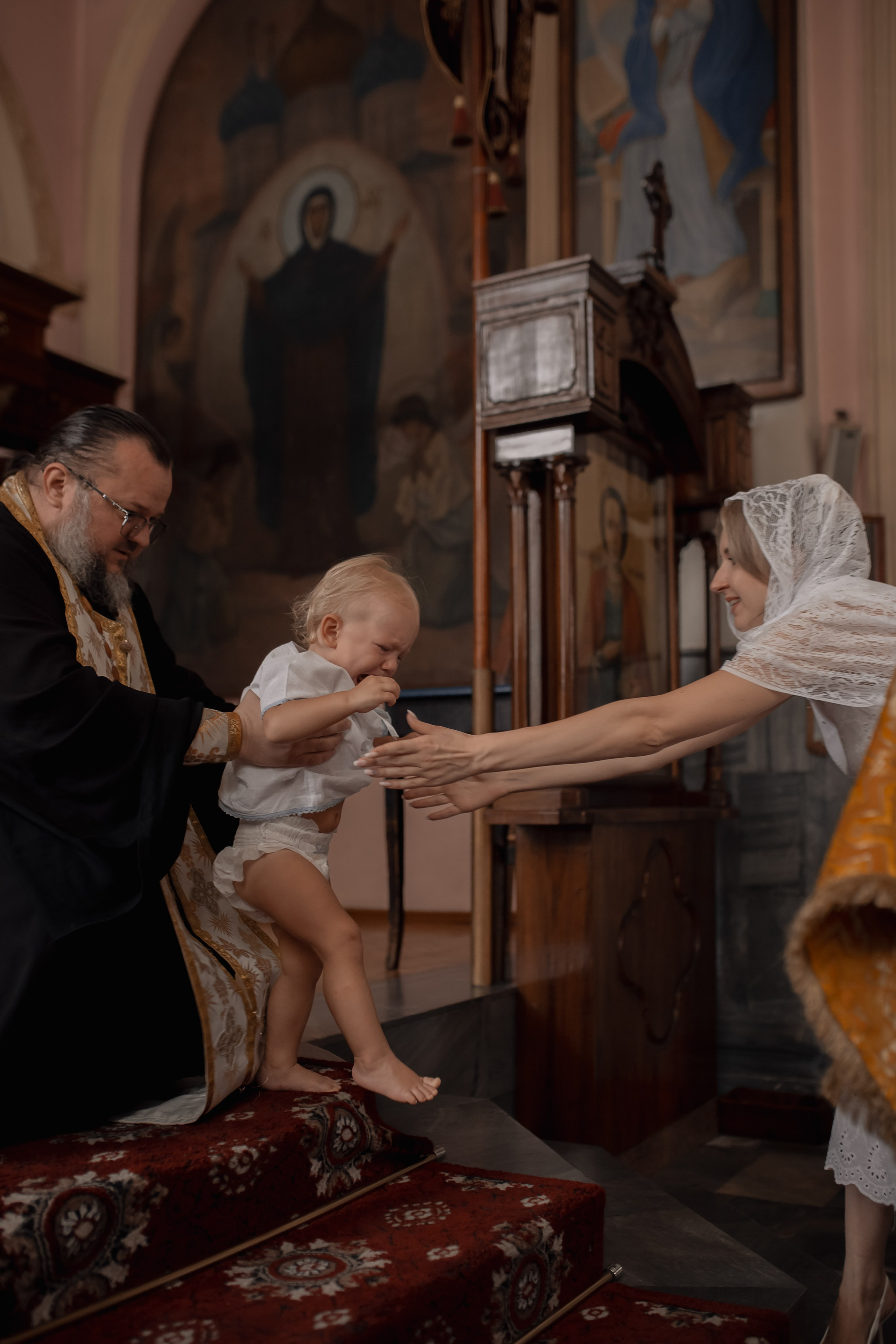 Крещение Алисы и Ксении. Фотограф на Крещение и Венчание в Ташкенте