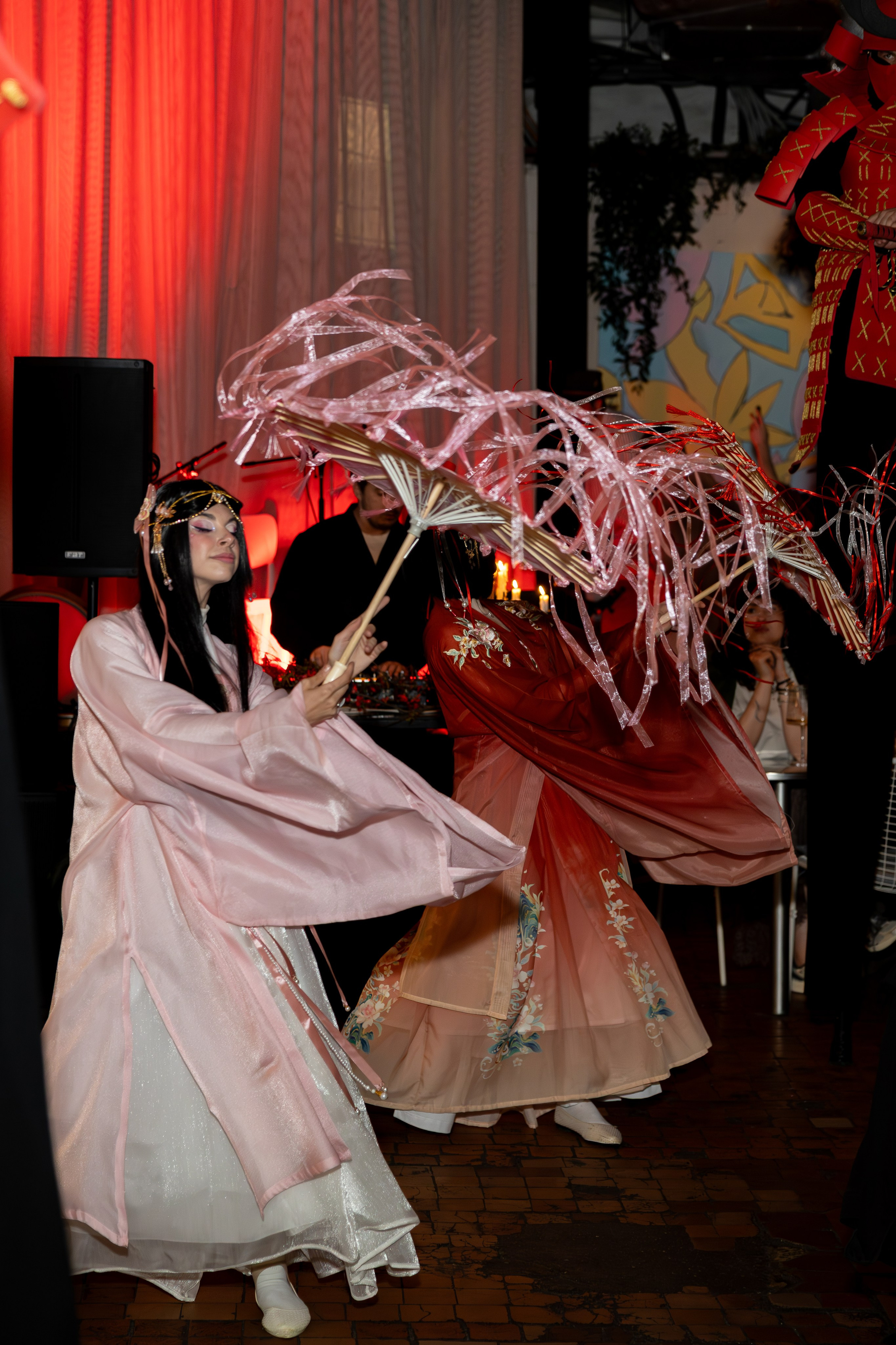 Азия в Гастродворе. Дженбаз Павел — фотограф в Ялте