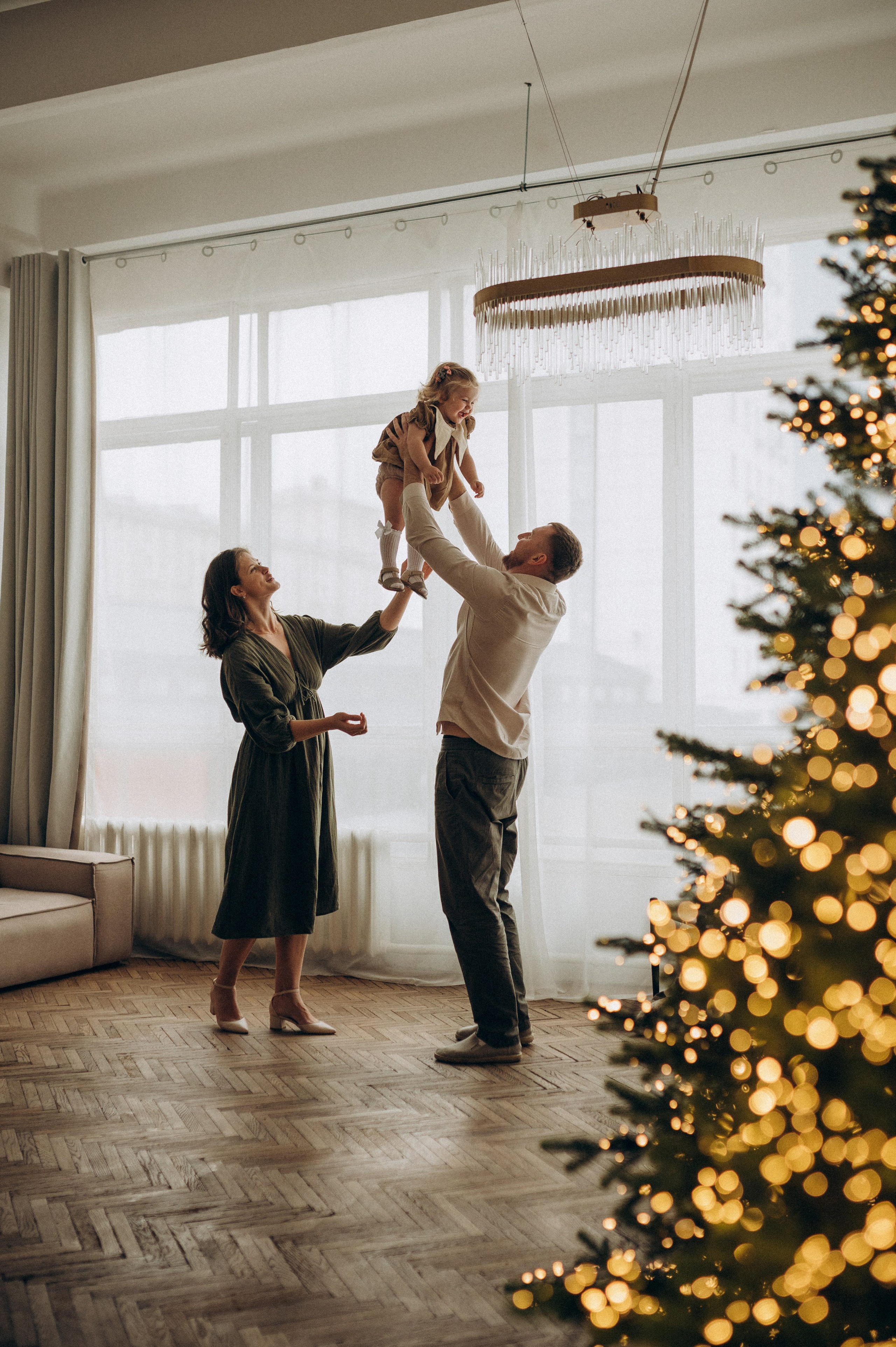 Семейная новогодняя фотосессия в студии. Семейный фотограф в Домодедово и Москве Елена Пичугина