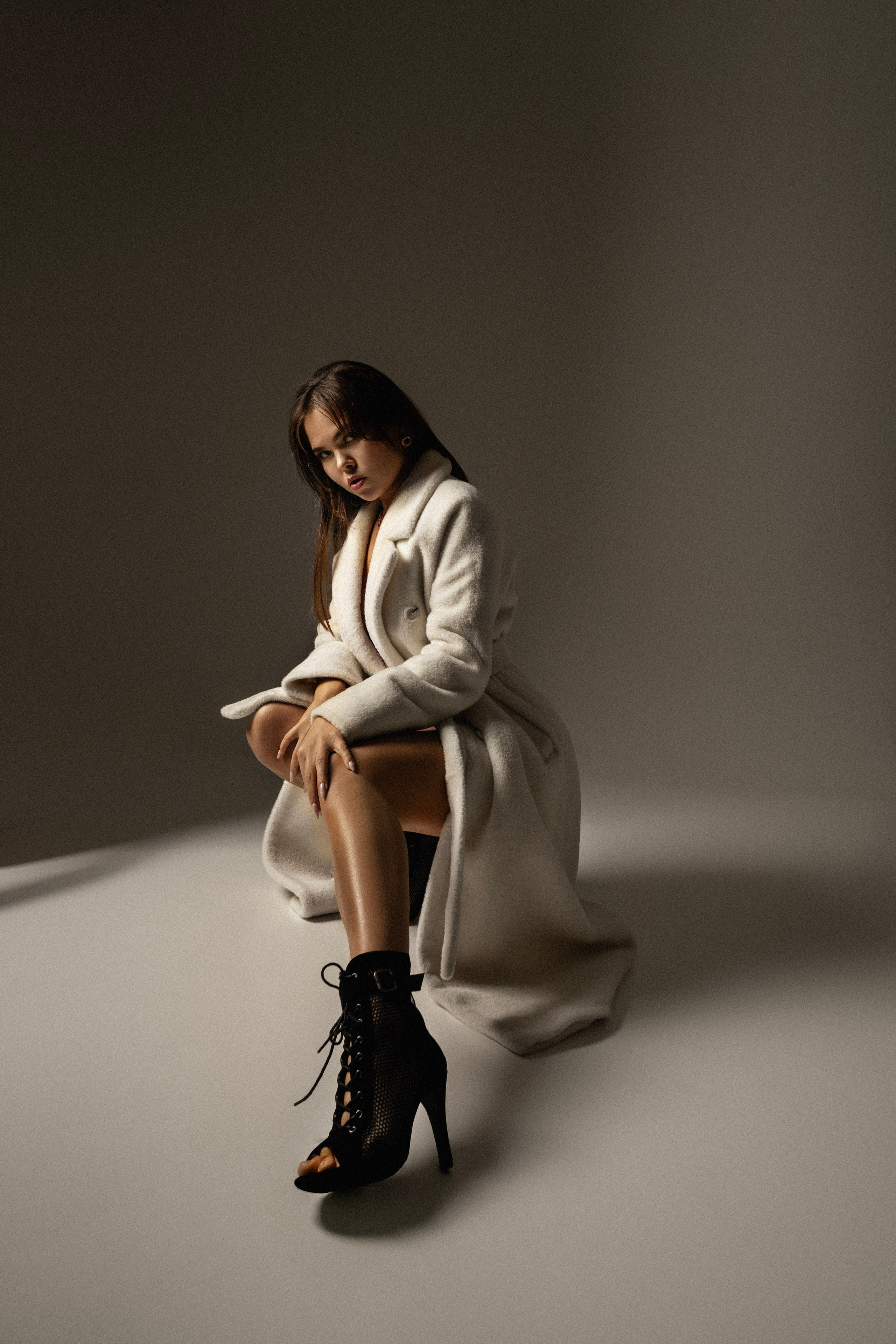 Студийная съёмка. Женский фотограф в Санкт-Петербурге, Москве и весь мир Алёна Мамаева