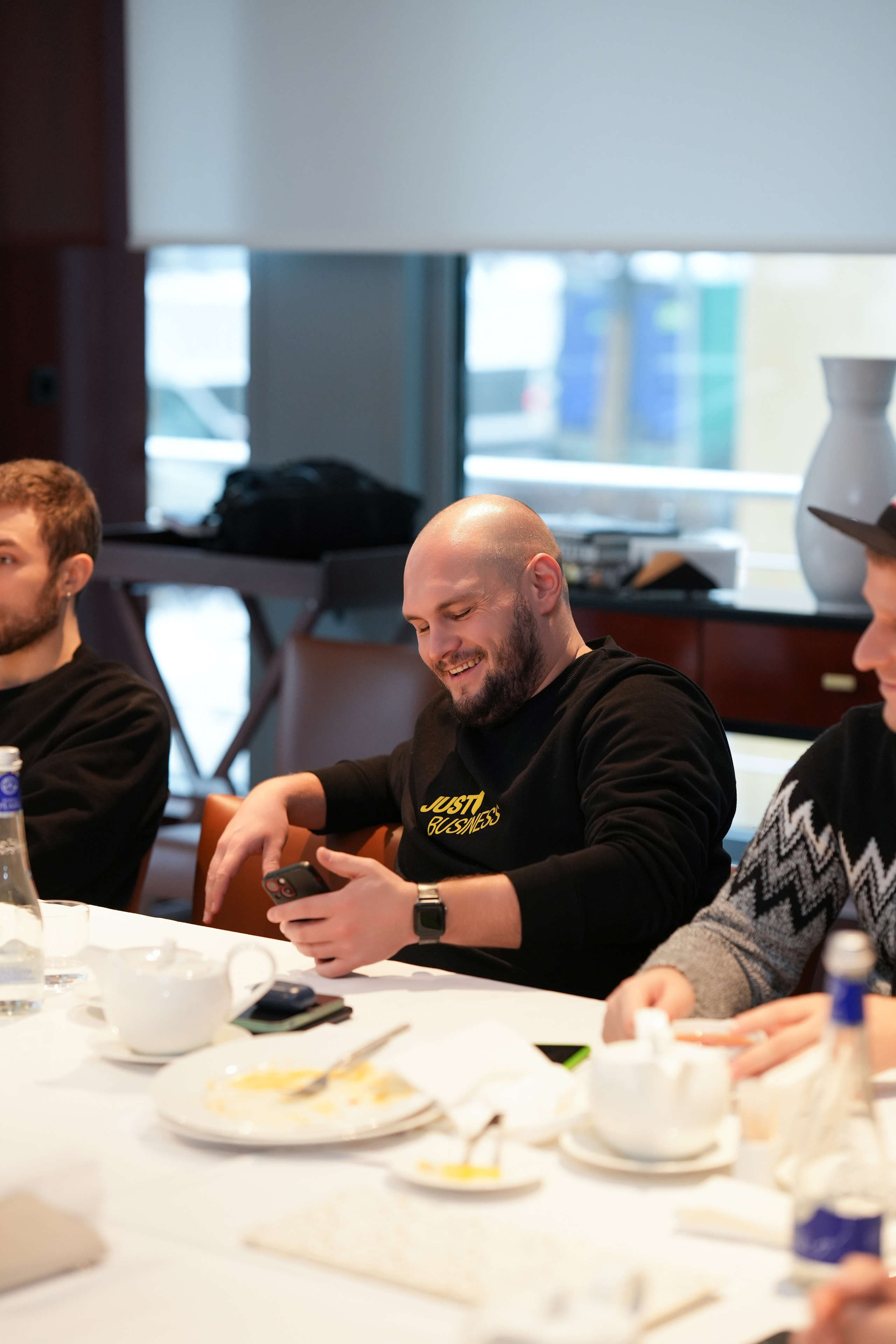 Клуб — Just Business — Разборы Григорьева. Nikishin.media — Я с моей командой превращаю моменты в искусство!