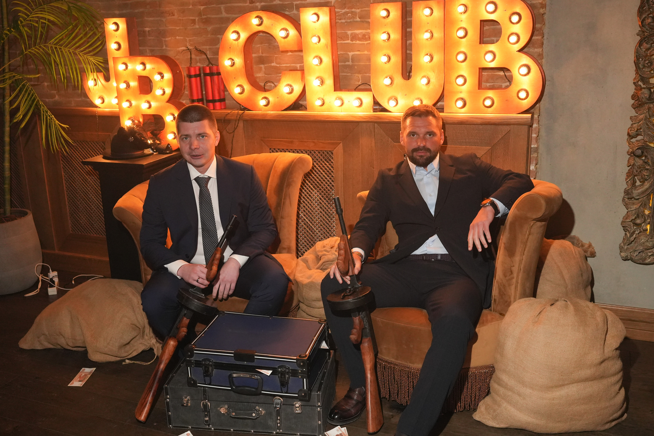 Клуб — Just Business — Премия. Nikishin.media — Я с моей командой превращаю моменты в искусство!