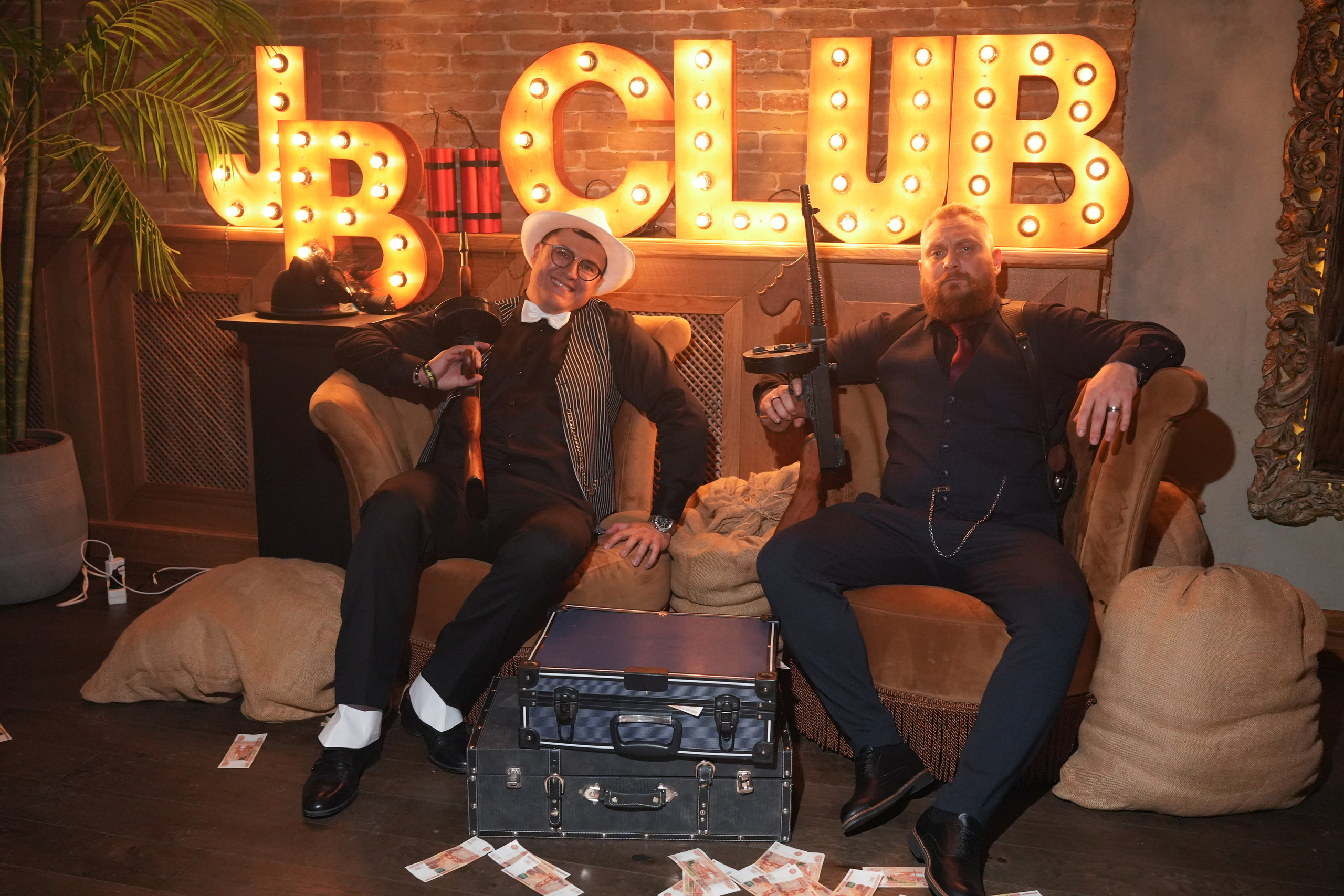 Клуб — Just Business — Премия. Nikishin.media — Я с моей командой превращаю моменты в искусство!