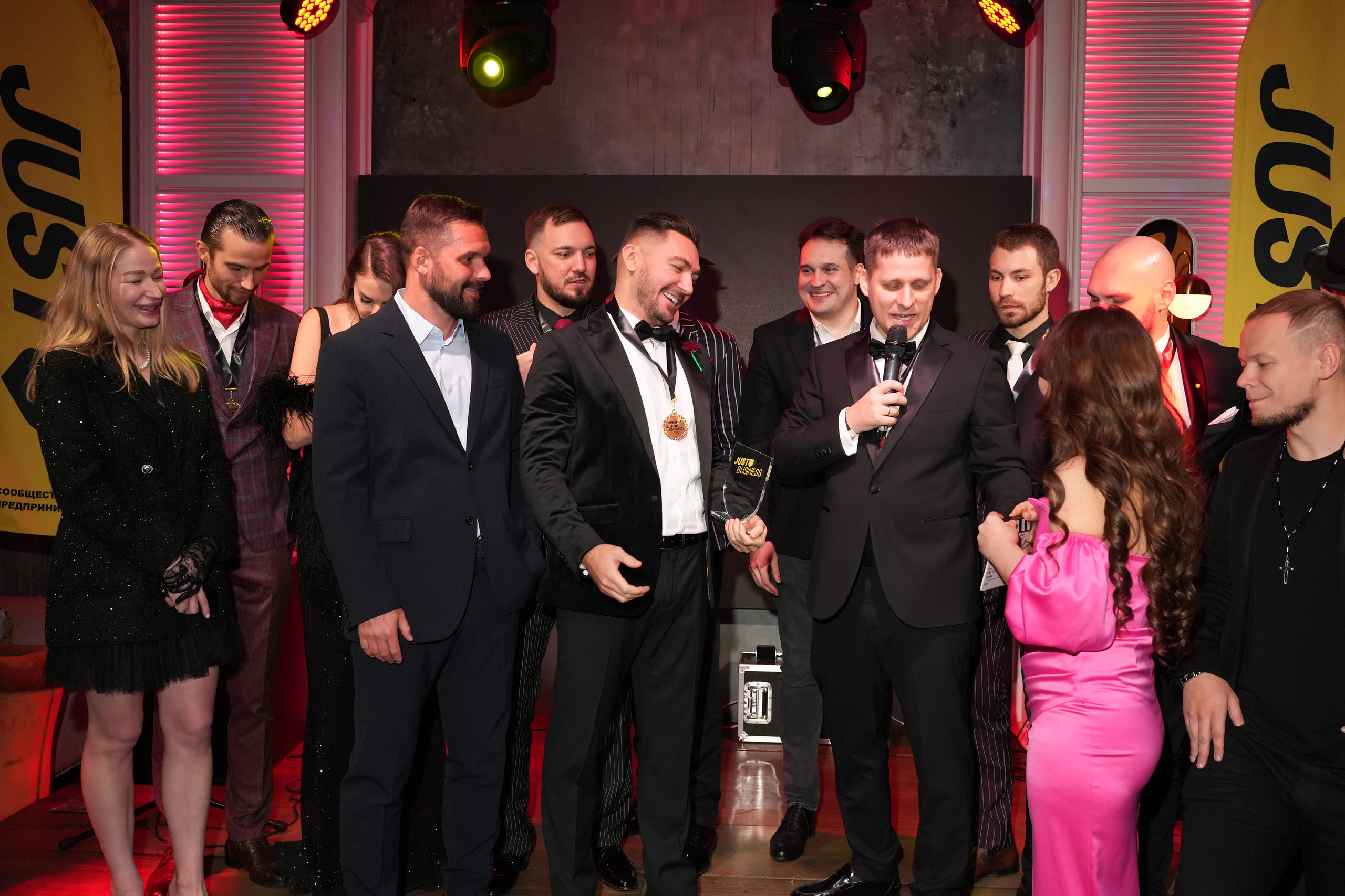 Клуб — Just Business — Премия. Nikishin.media — Я с моей командой превращаю моменты в искусство!