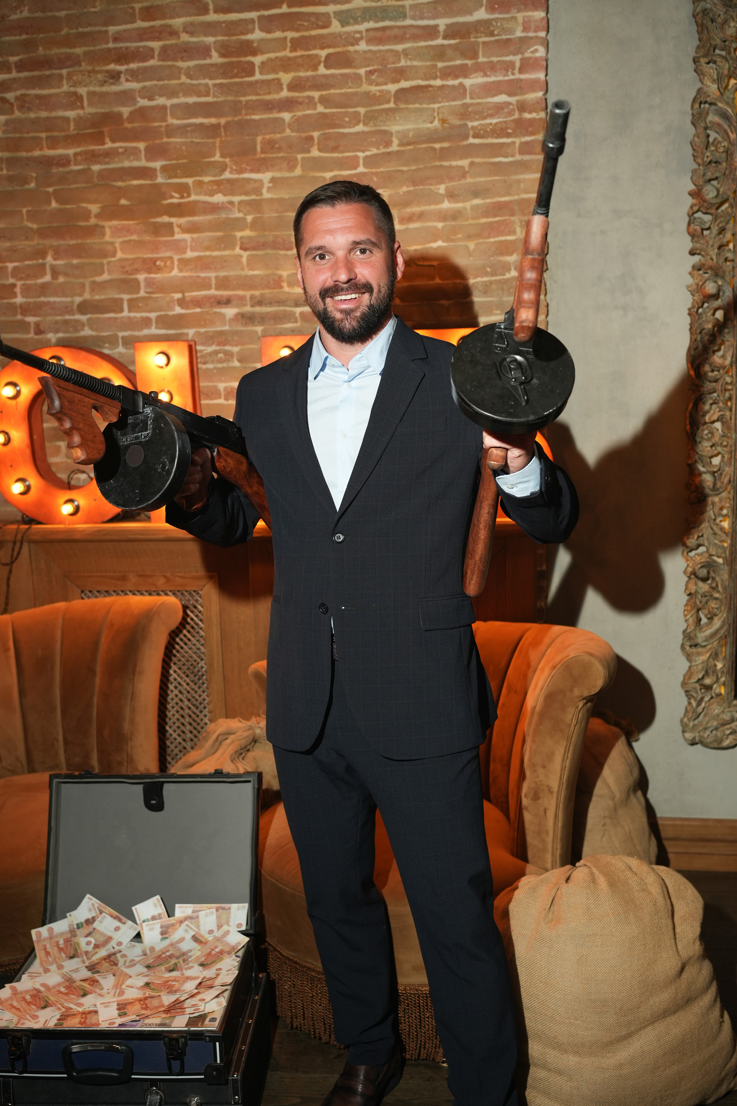 Клуб — Just Business — Премия. Nikishin.media — Я с моей командой превращаю моменты в искусство!