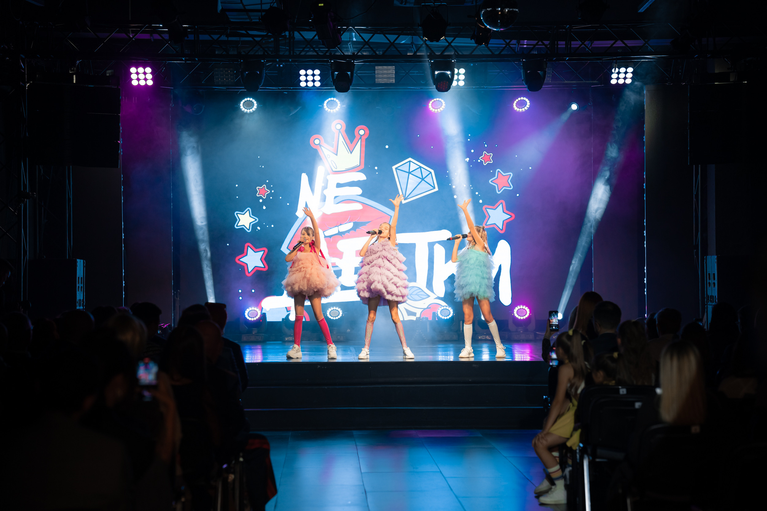 Достояние страны. Nikishin.media — Я с моей командой превращаю моменты в искусство!