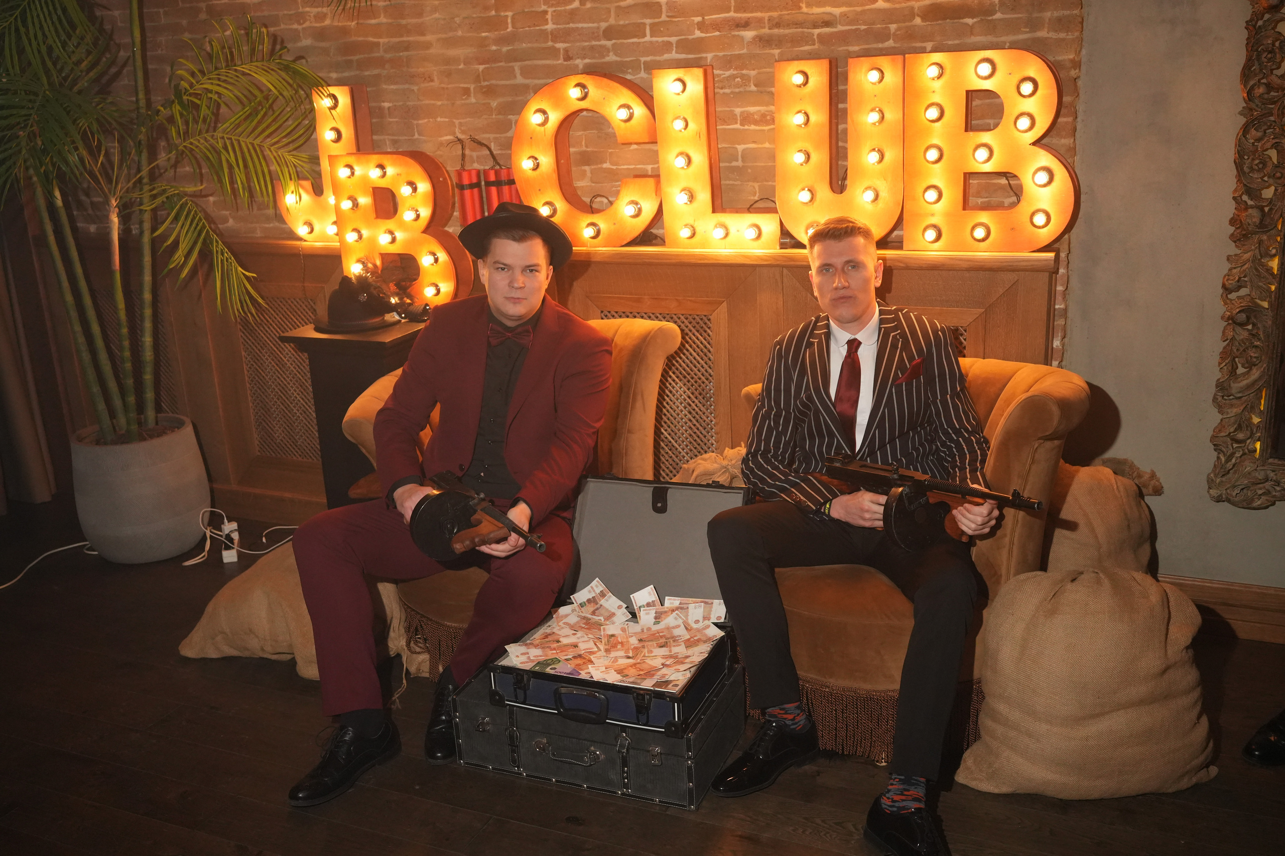 Клуб — Just Business — Премия. Nikishin.media — Я с моей командой превращаю моменты в искусство!