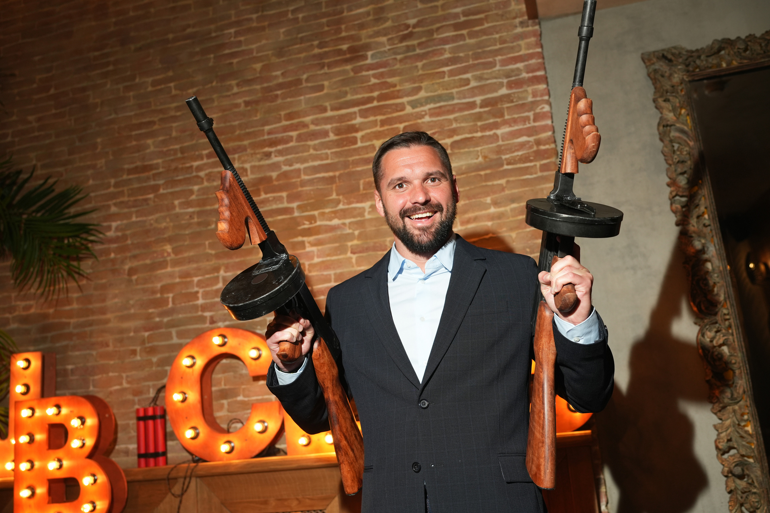 Клуб — Just Business — Премия. Nikishin.media — Я с моей командой превращаю моменты в искусство!