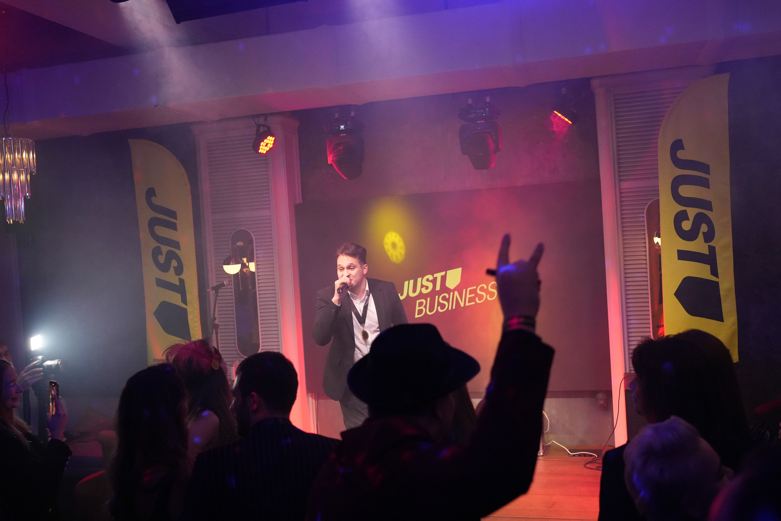 Клуб — Just Business — Премия. Nikishin.media — Я с моей командой превращаю моменты в искусство!