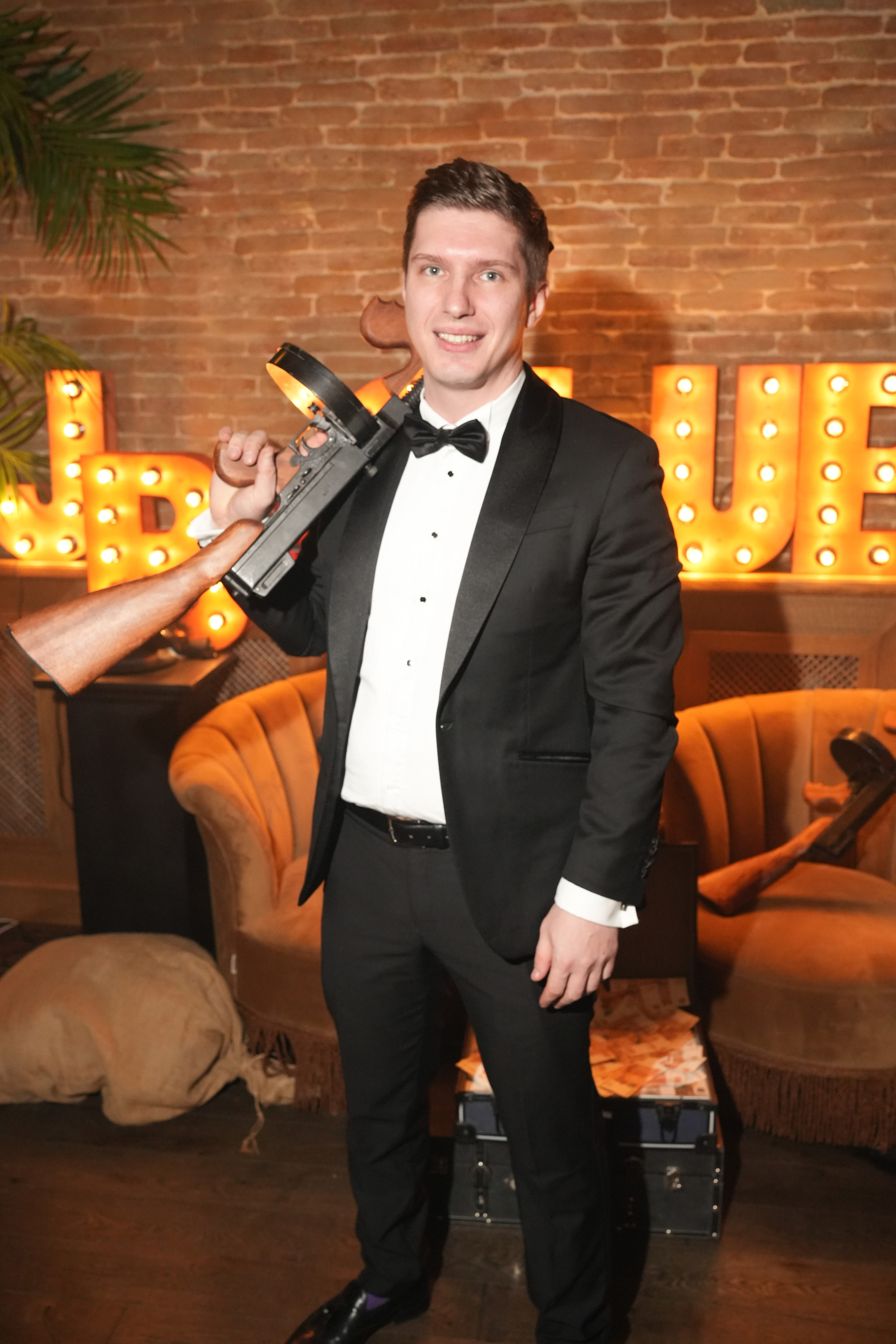 Клуб — Just Business — Премия. Nikishin.media — Я с моей командой превращаю моменты в искусство!