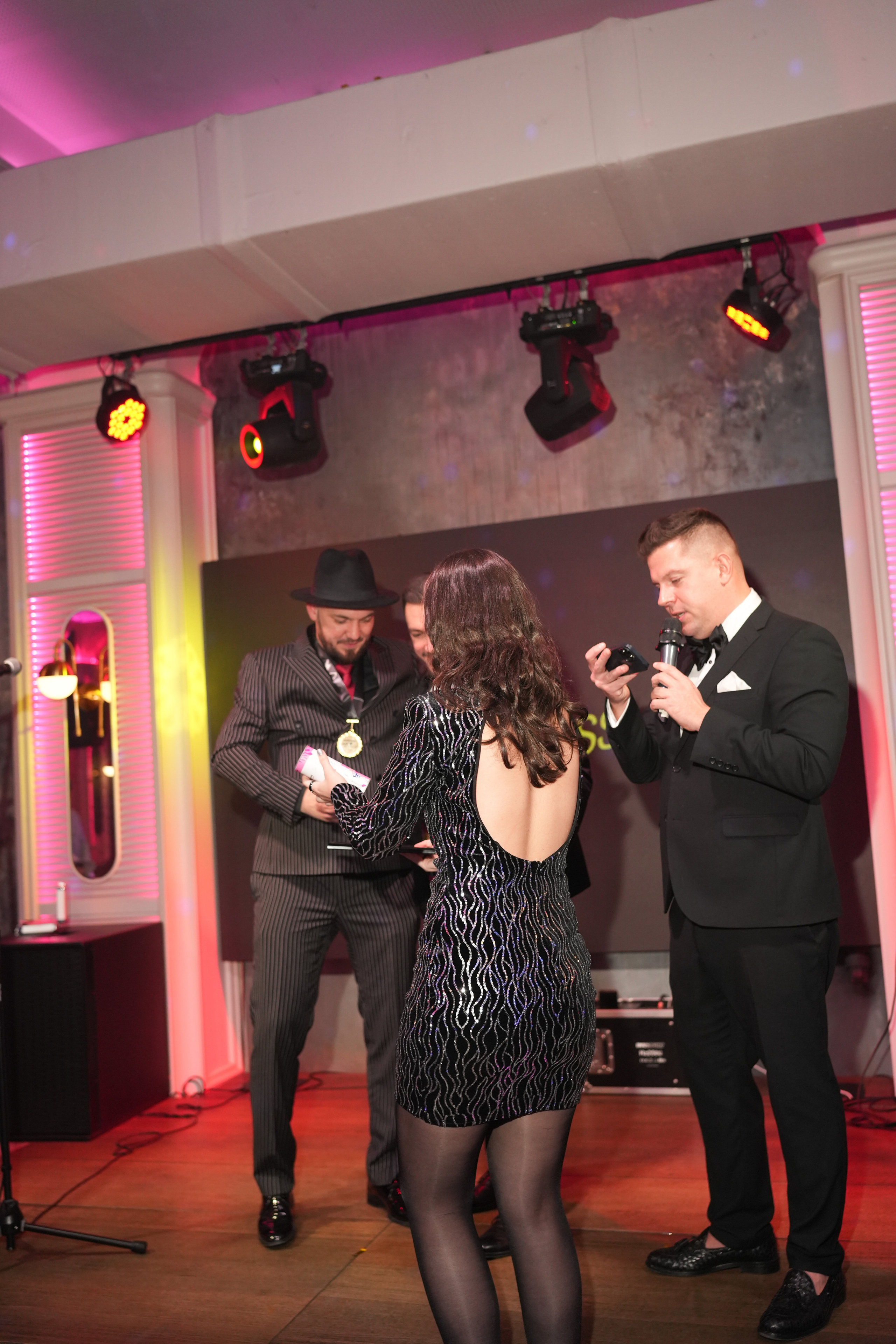 Клуб — Just Business — Премия. Nikishin.media — Я с моей командой превращаю моменты в искусство!