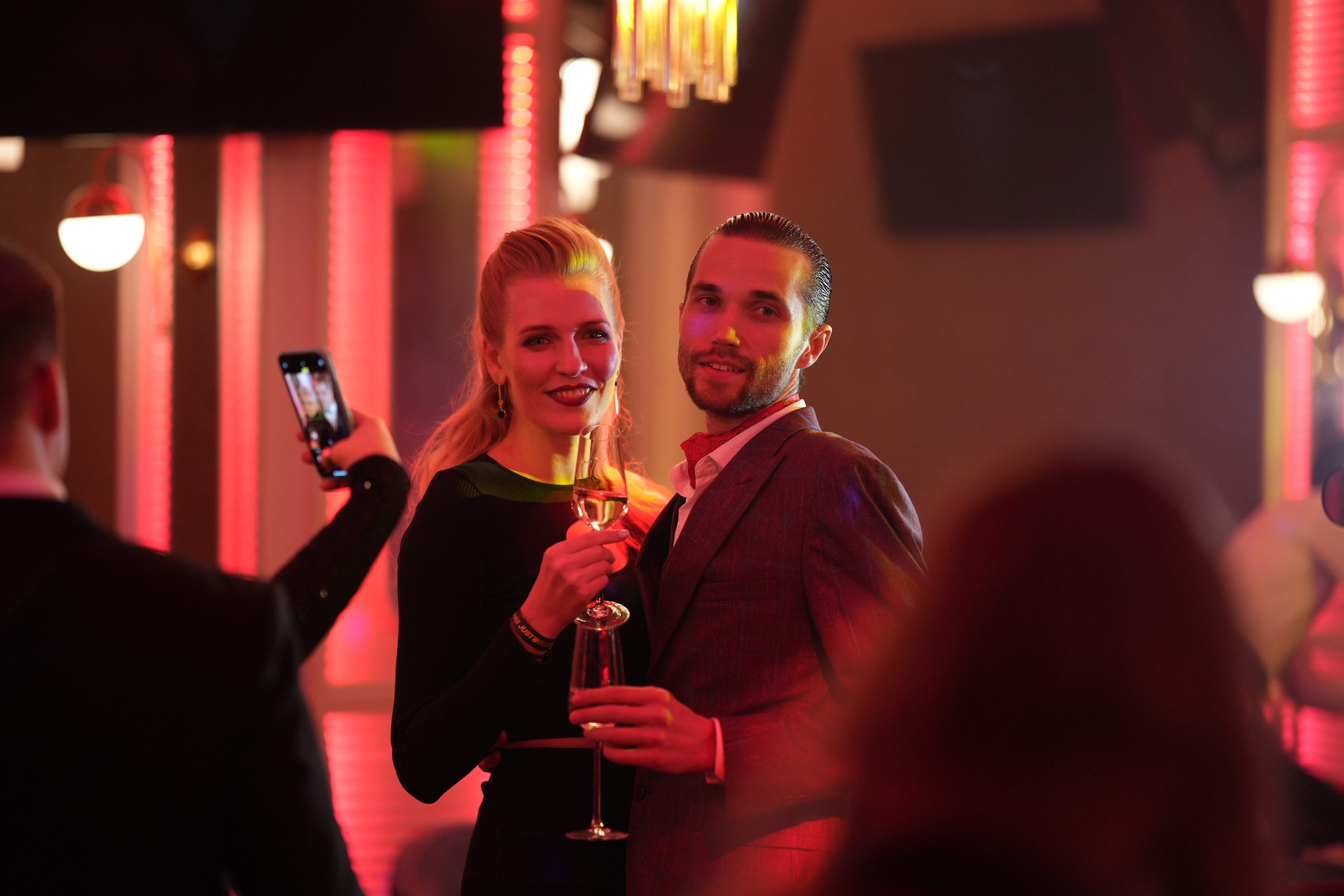 Клуб — Just Business — Премия. Nikishin.media — Я с моей командой превращаю моменты в искусство!