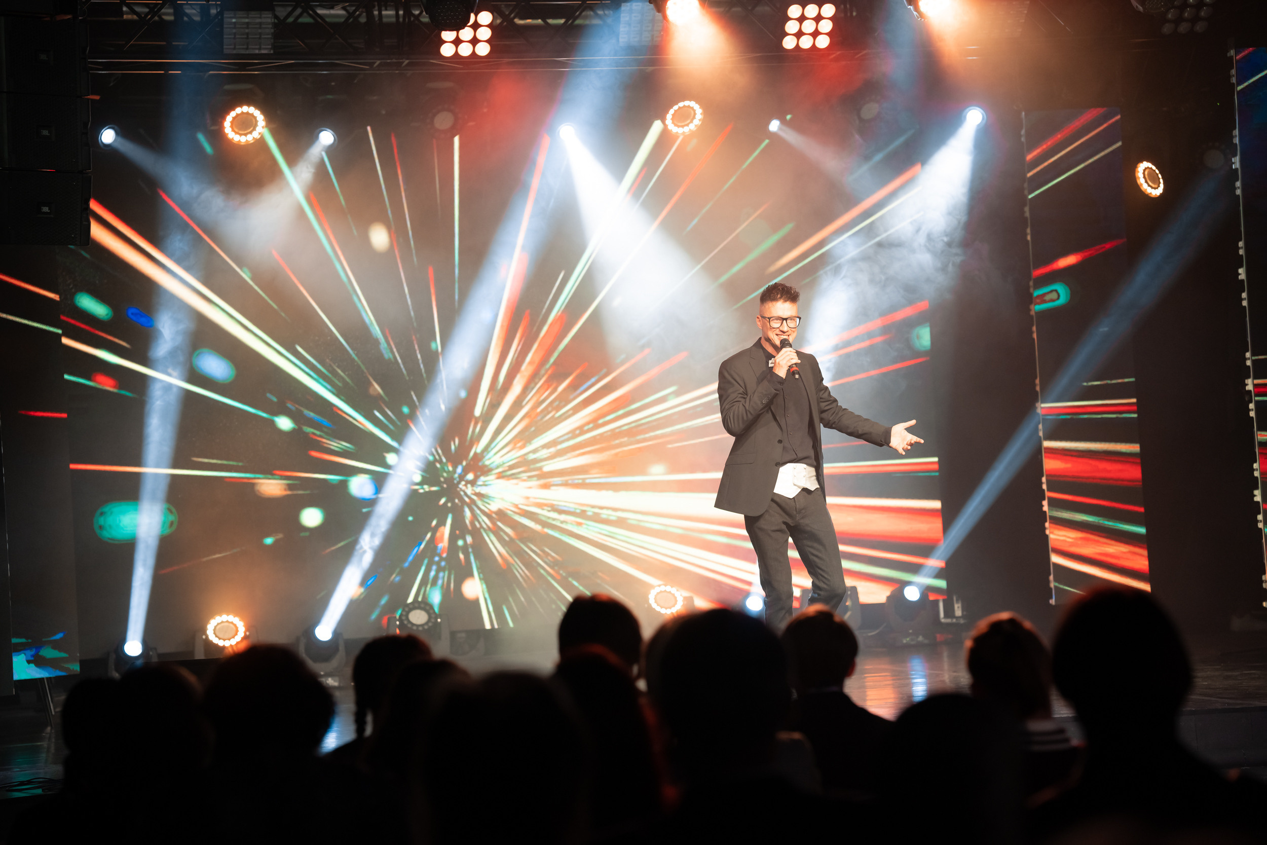 Достояние страны. Nikishin.media — Я с моей командой превращаю моменты в искусство!