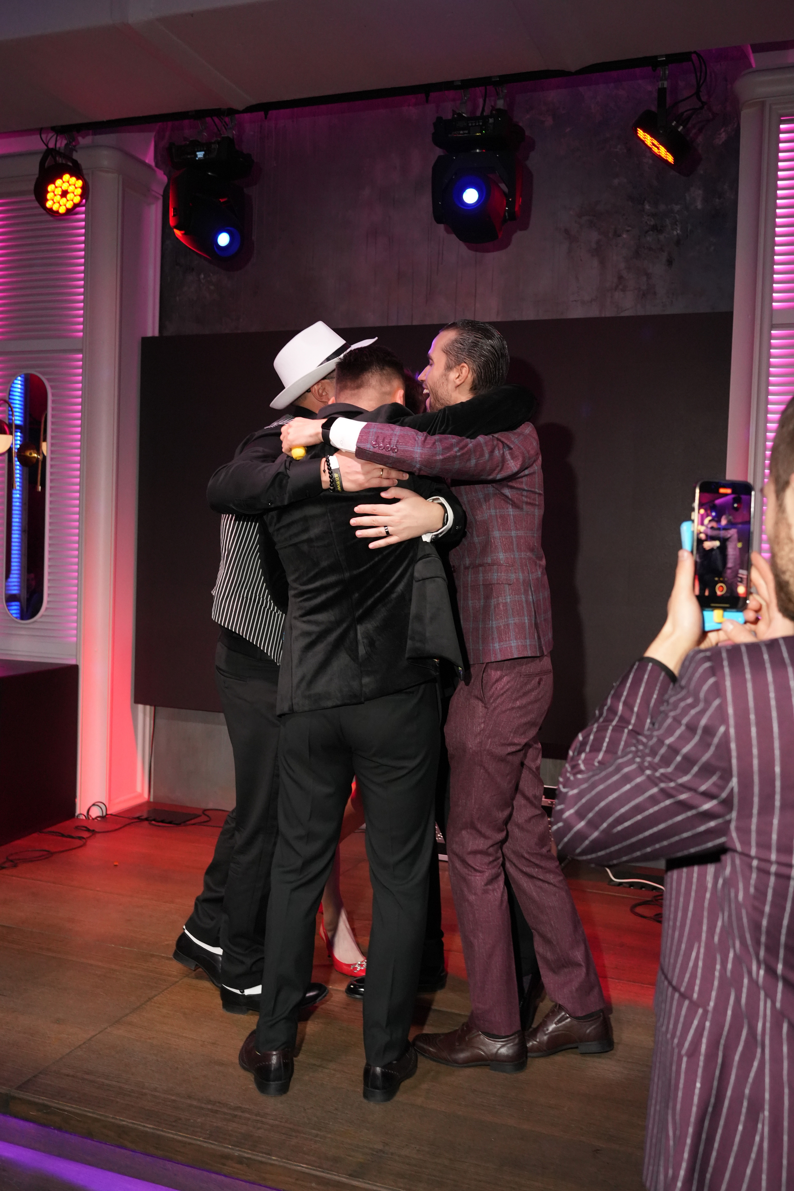 Клуб — Just Business — Премия. Nikishin.media — Я с моей командой превращаю моменты в искусство!