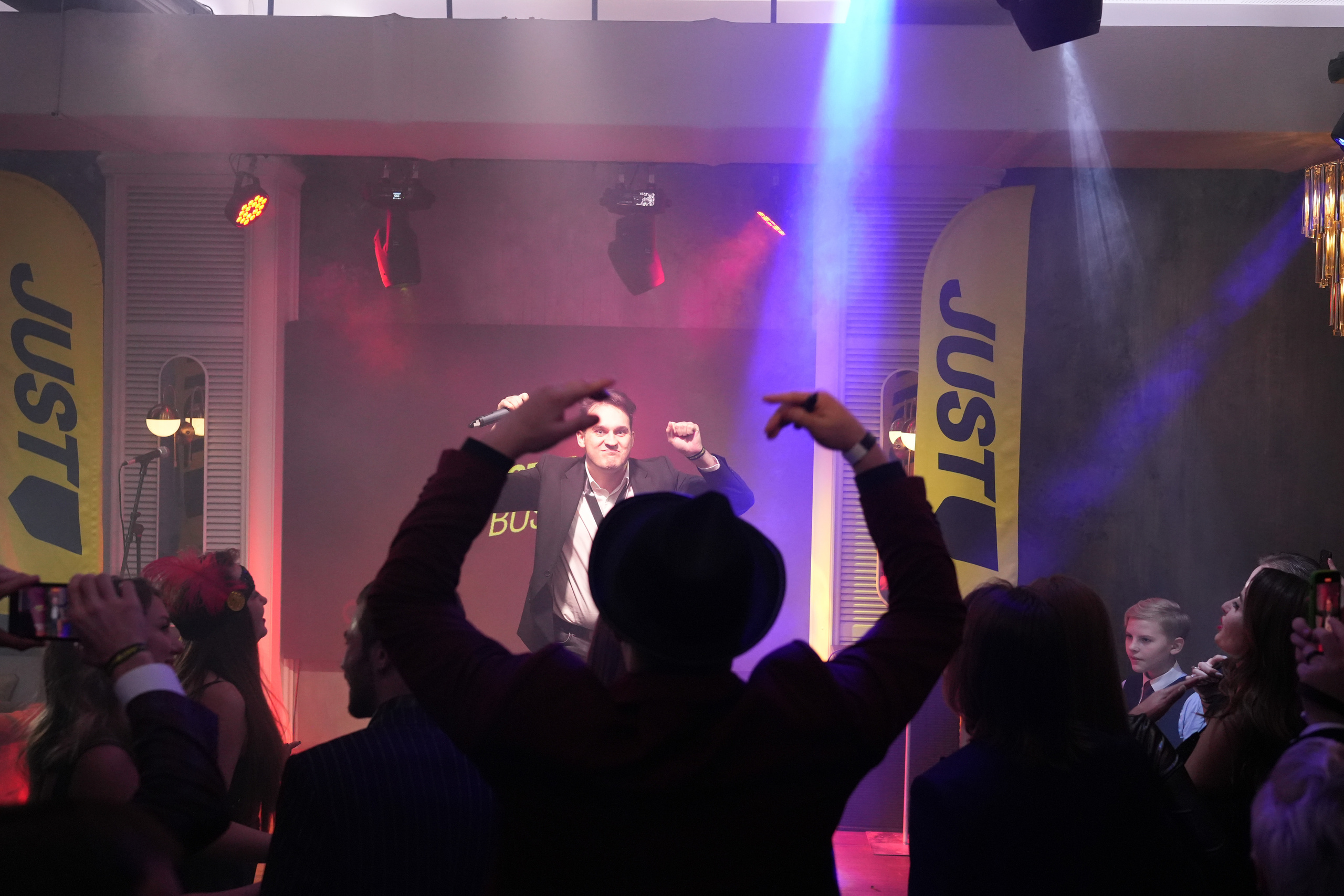 Клуб — Just Business — Премия. Nikishin.media — Я с моей командой превращаю моменты в искусство!