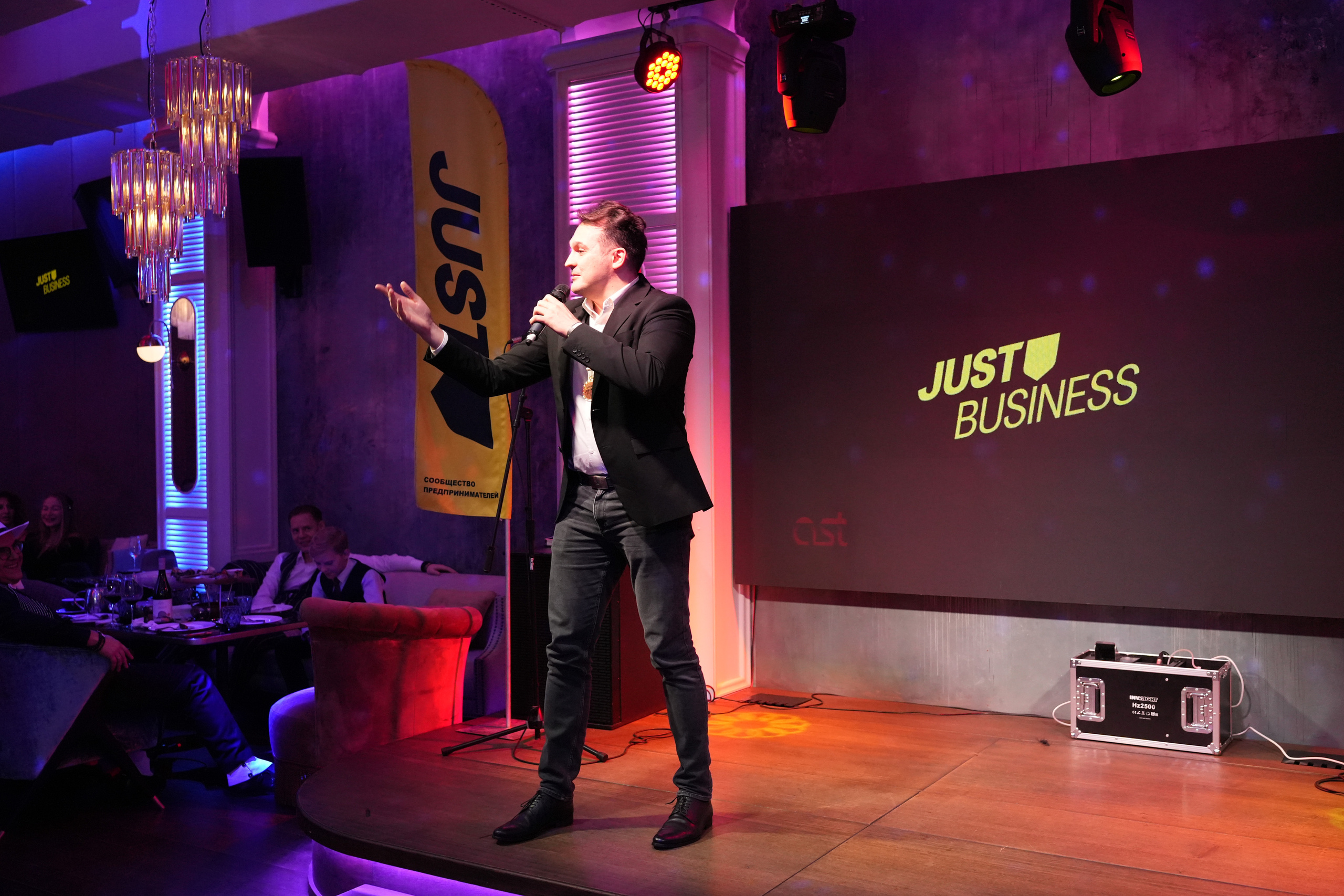 Клуб — Just Business — Премия. Nikishin.media — Я с моей командой превращаю моменты в искусство!