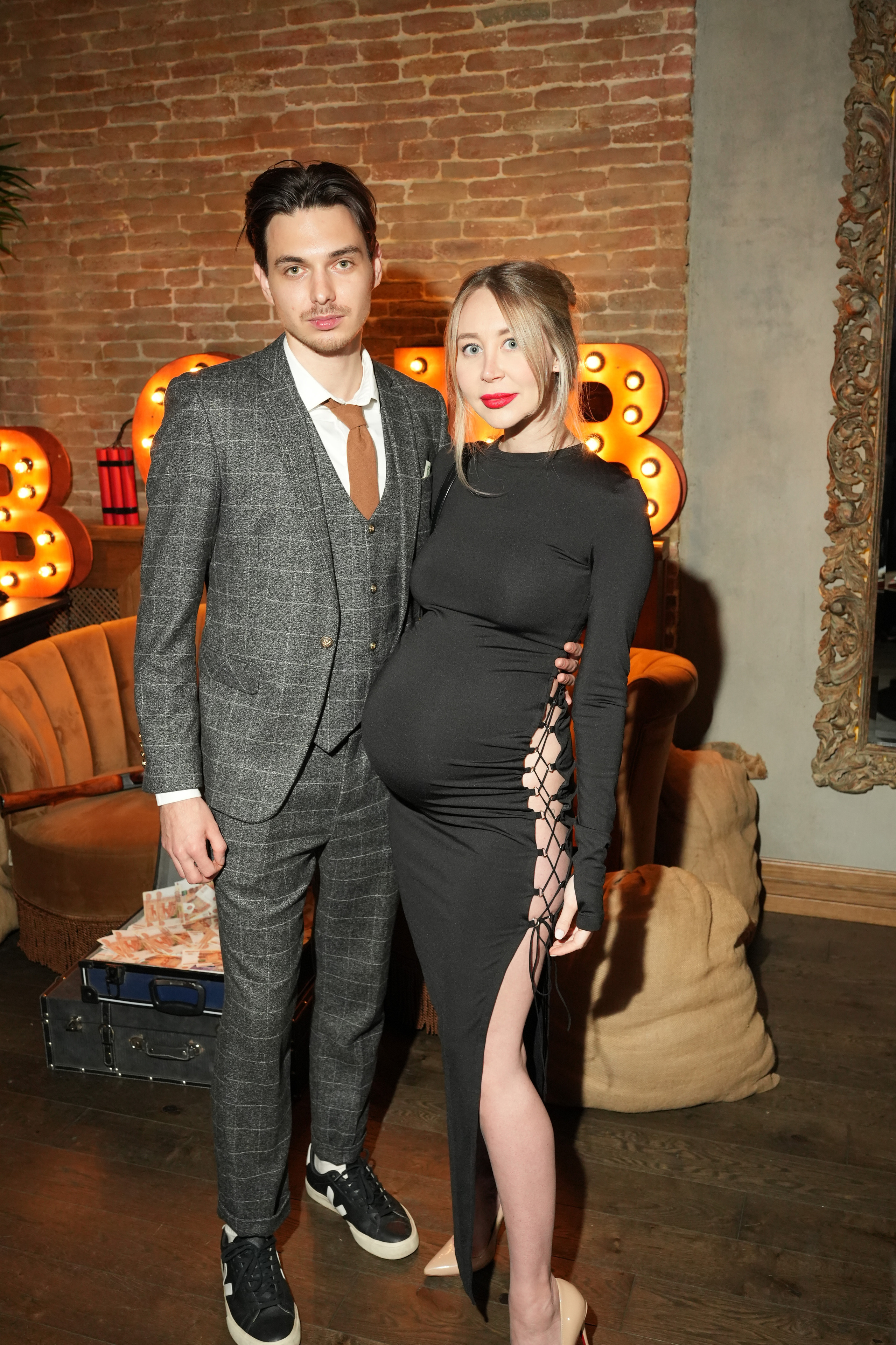 Клуб — Just Business — Премия. Nikishin.media — Я с моей командой превращаю моменты в искусство!