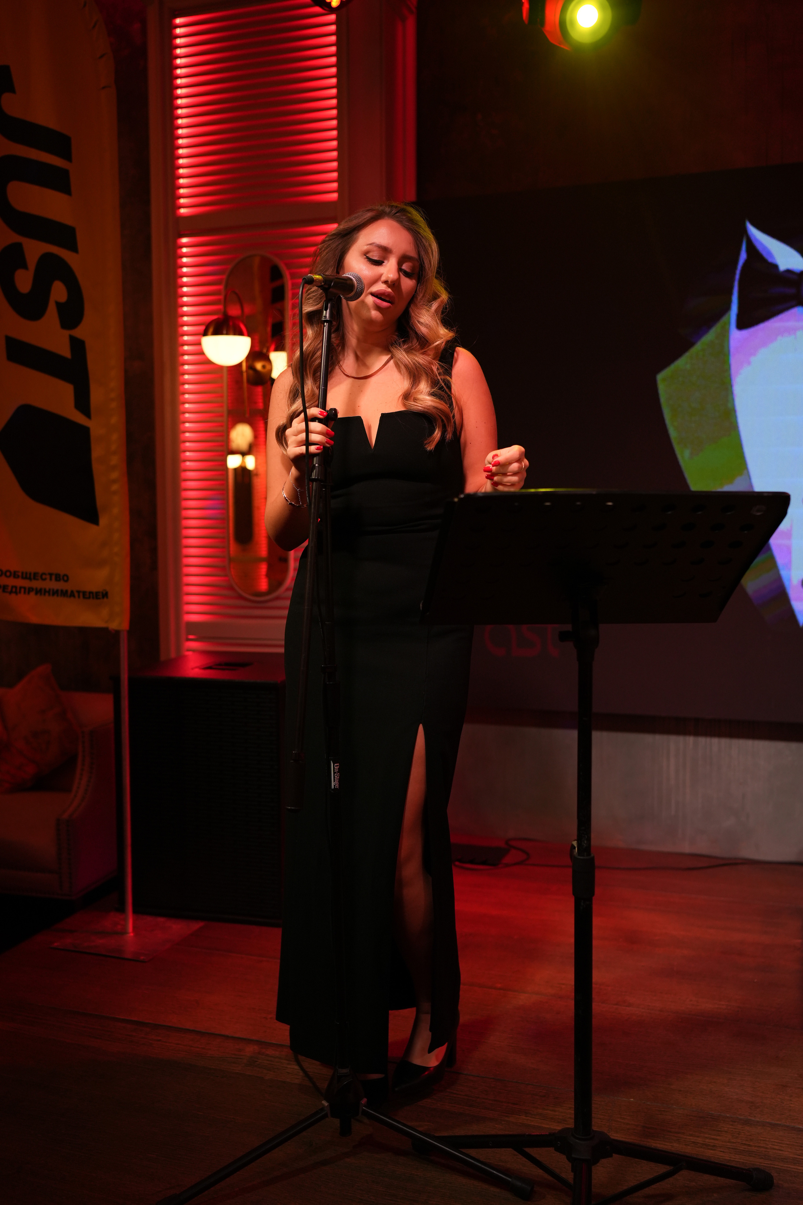 Клуб — Just Business — Премия. Nikishin.media — Я с моей командой превращаю моменты в искусство!