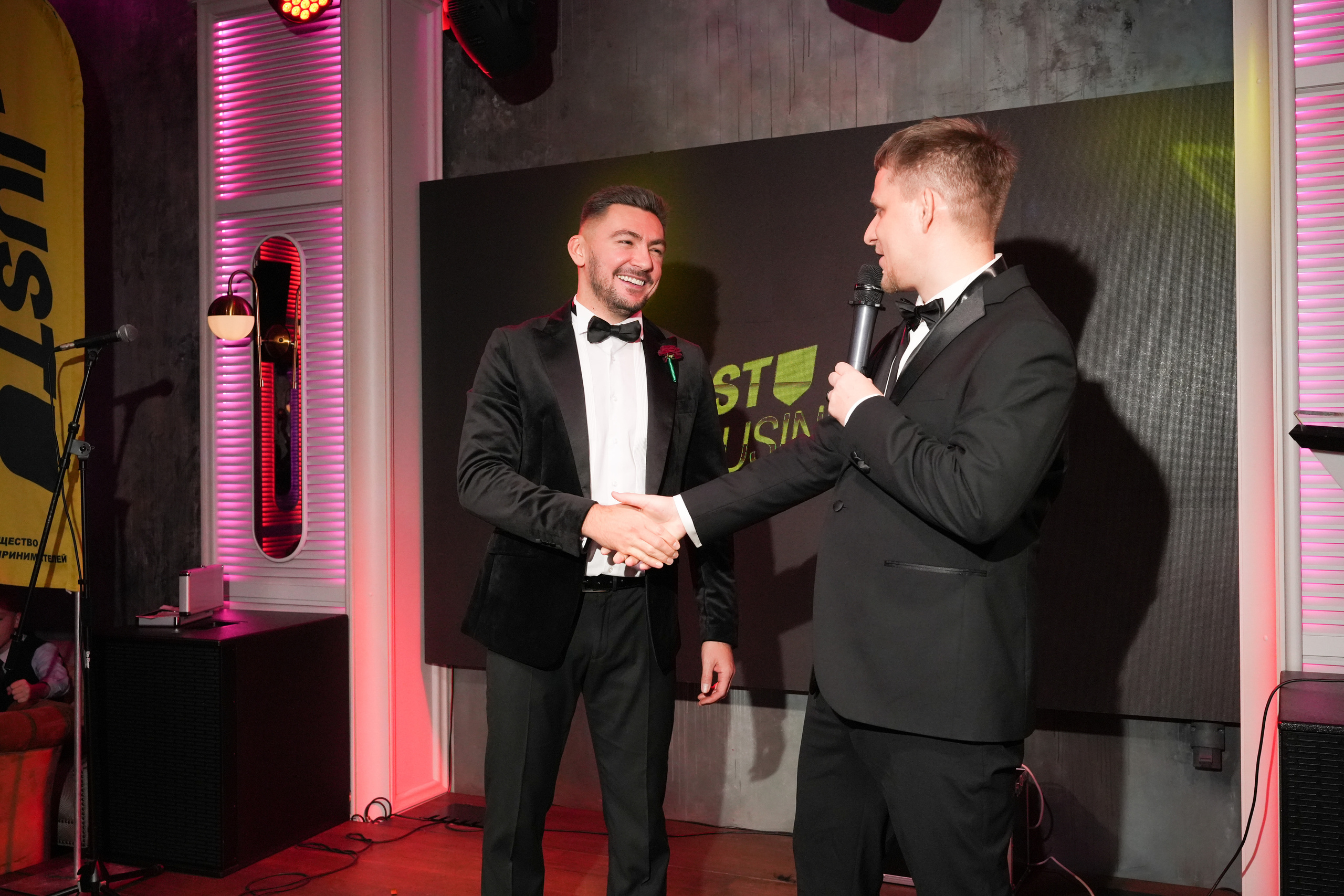 Клуб — Just Business — Премия. Nikishin.media — Я с моей командой превращаю моменты в искусство!