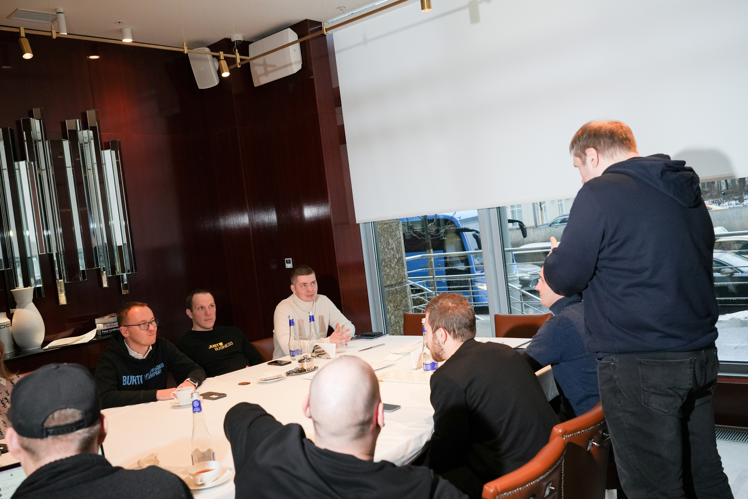 Клуб — Just Business — Разборы Григорьева. Nikishin.media — Я с моей командой превращаю моменты в искусство!