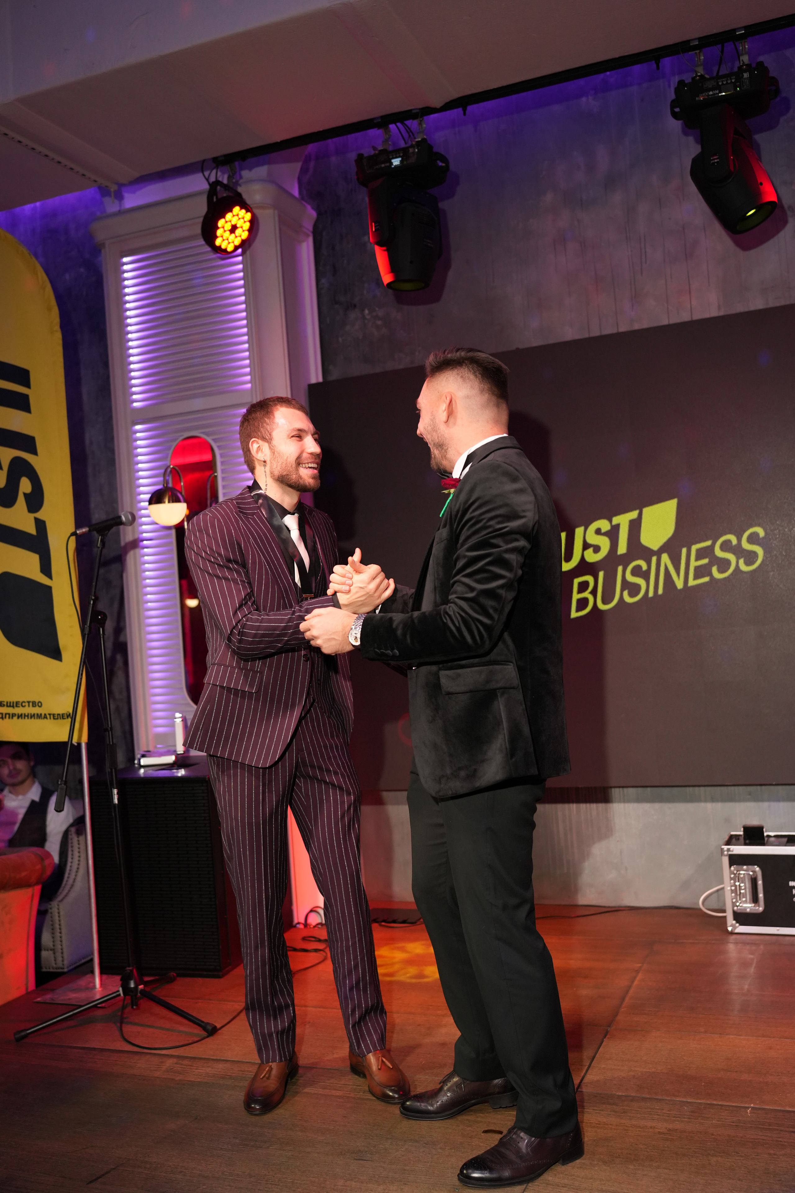 Клуб — Just Business — Премия. Nikishin.media — Я с моей командой превращаю моменты в искусство!