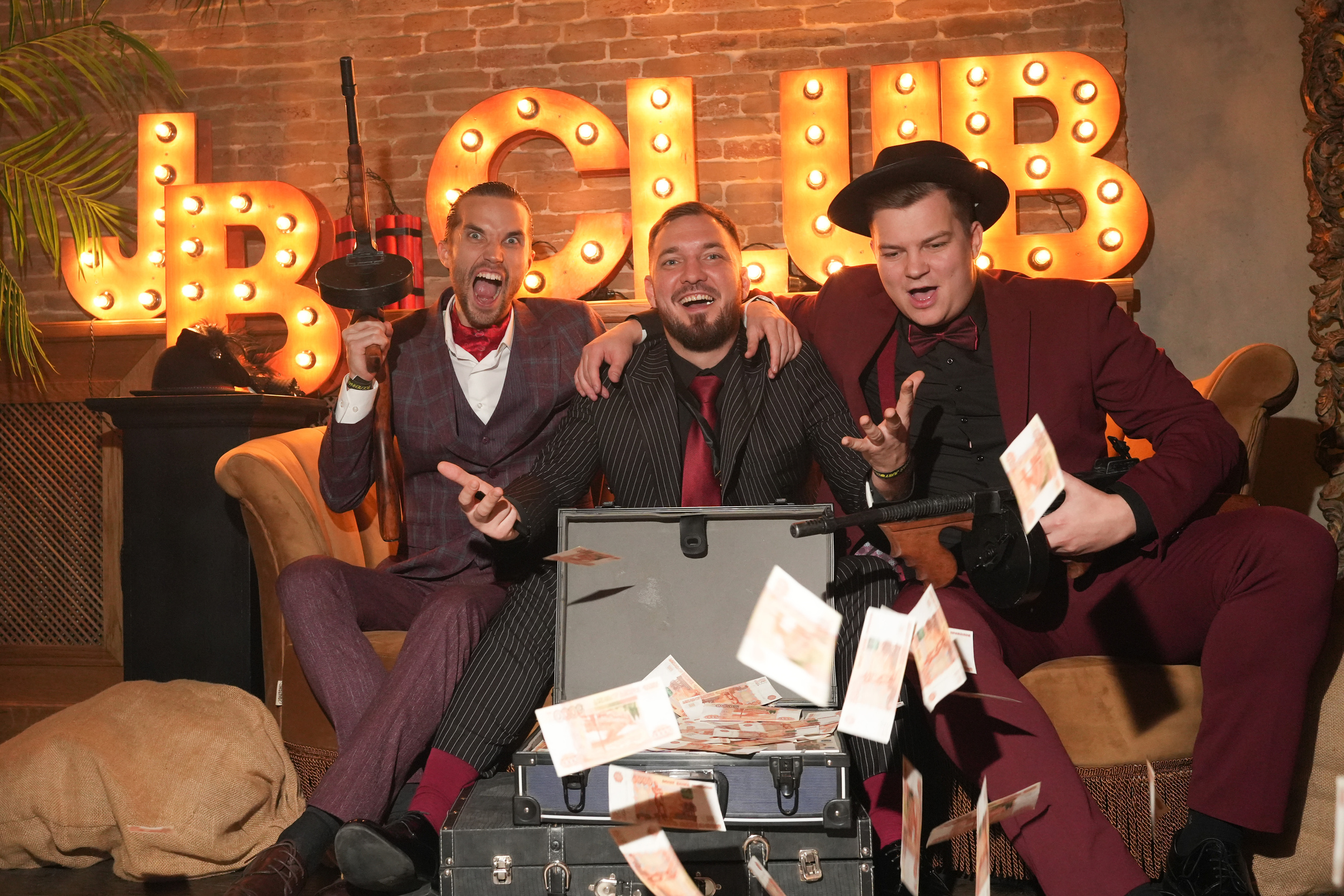 Клуб — Just Business — Премия. Nikishin.media — Я с моей командой превращаю моменты в искусство!