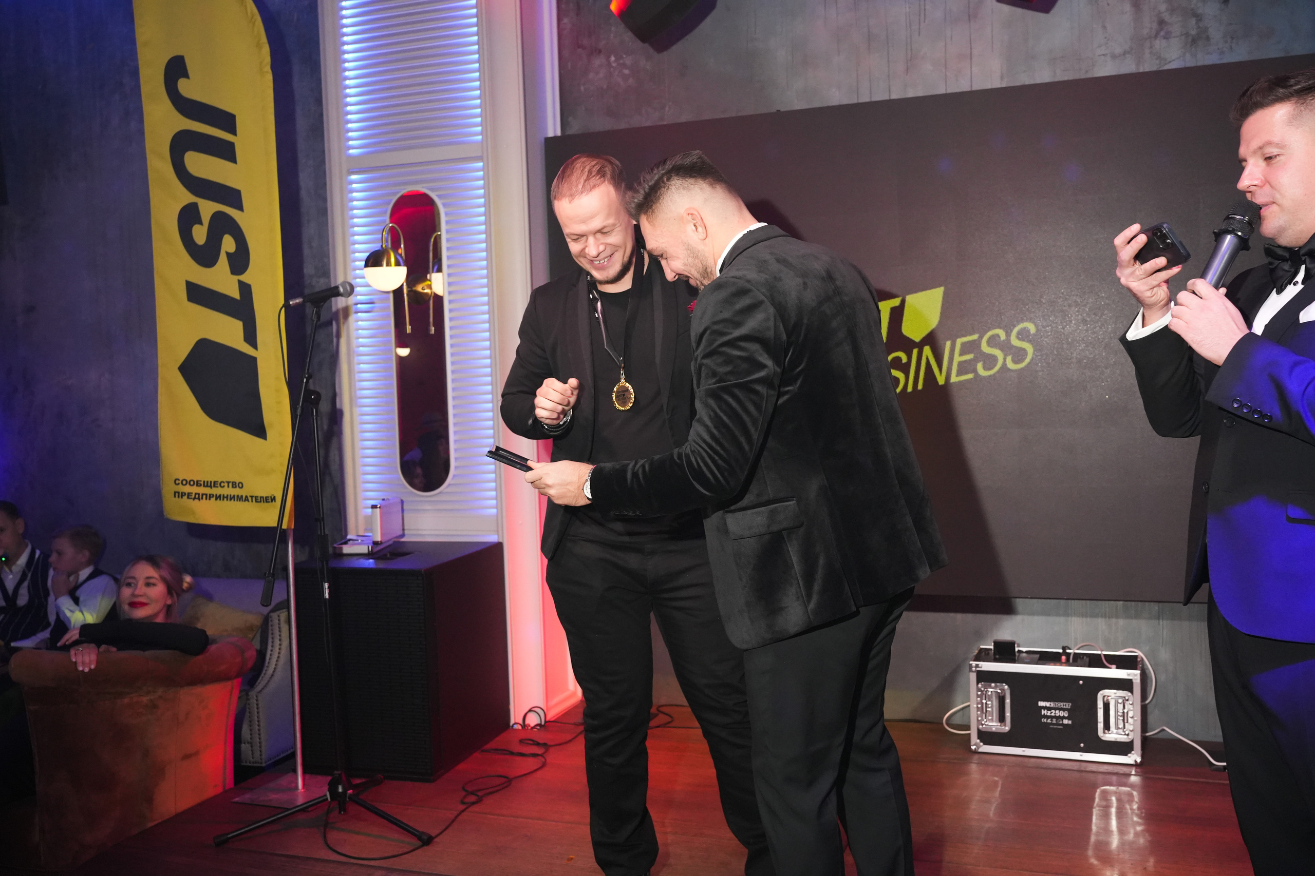 Клуб — Just Business — Премия. Nikishin.media — Я с моей командой превращаю моменты в искусство!
